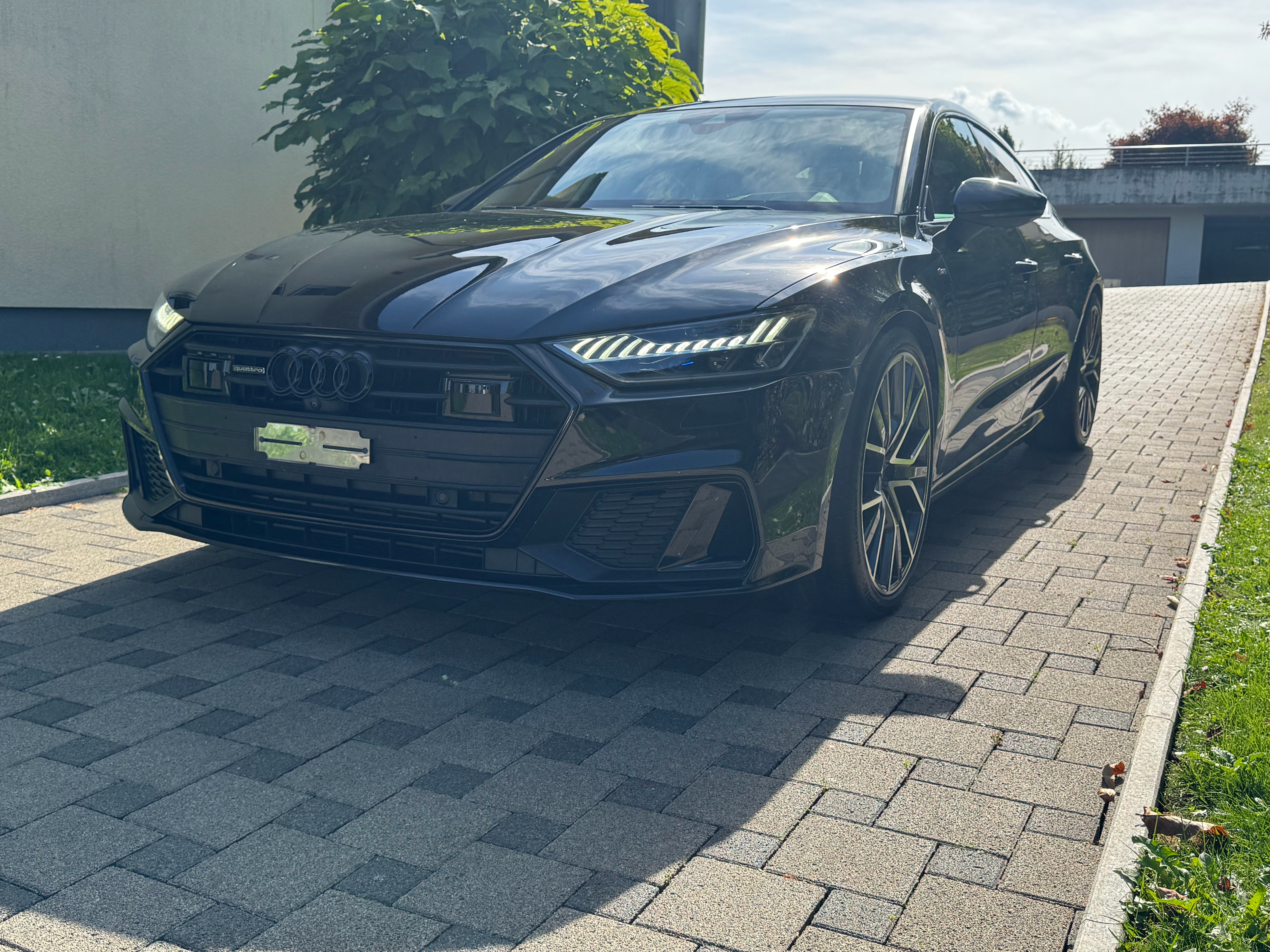 Car photo
