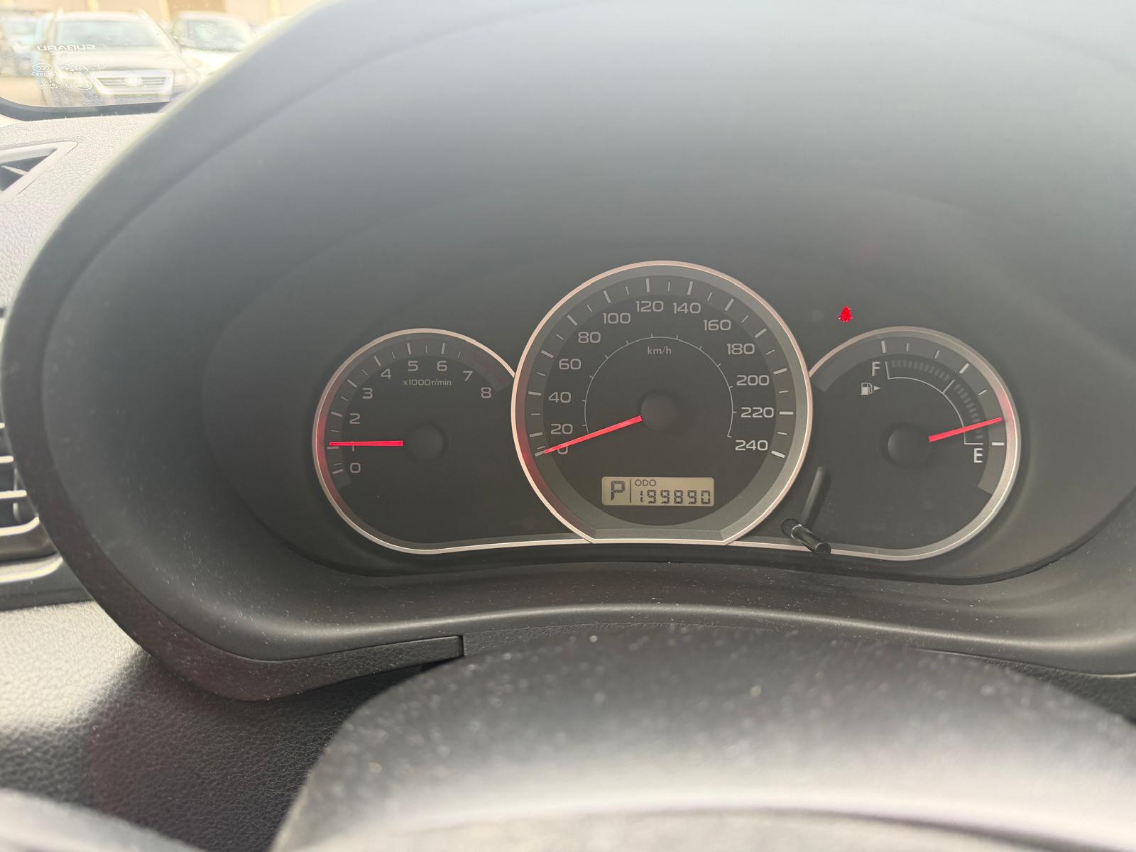SUBARU Impreza 2.0R Limited S-image-12