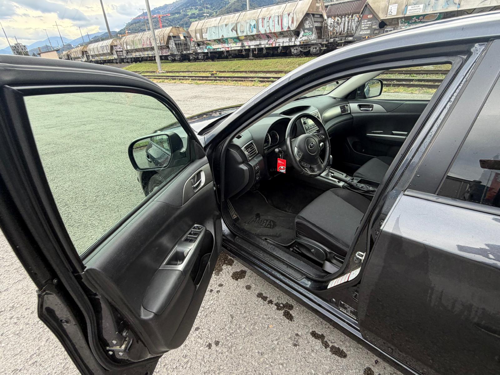 SUBARU Impreza 2.0R Limited S-image-8