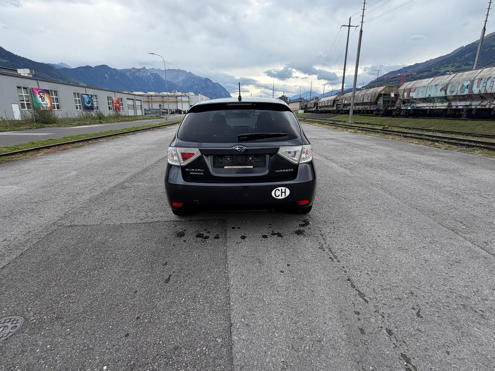 SUBARU Impreza 2.0R Limited S-image-4