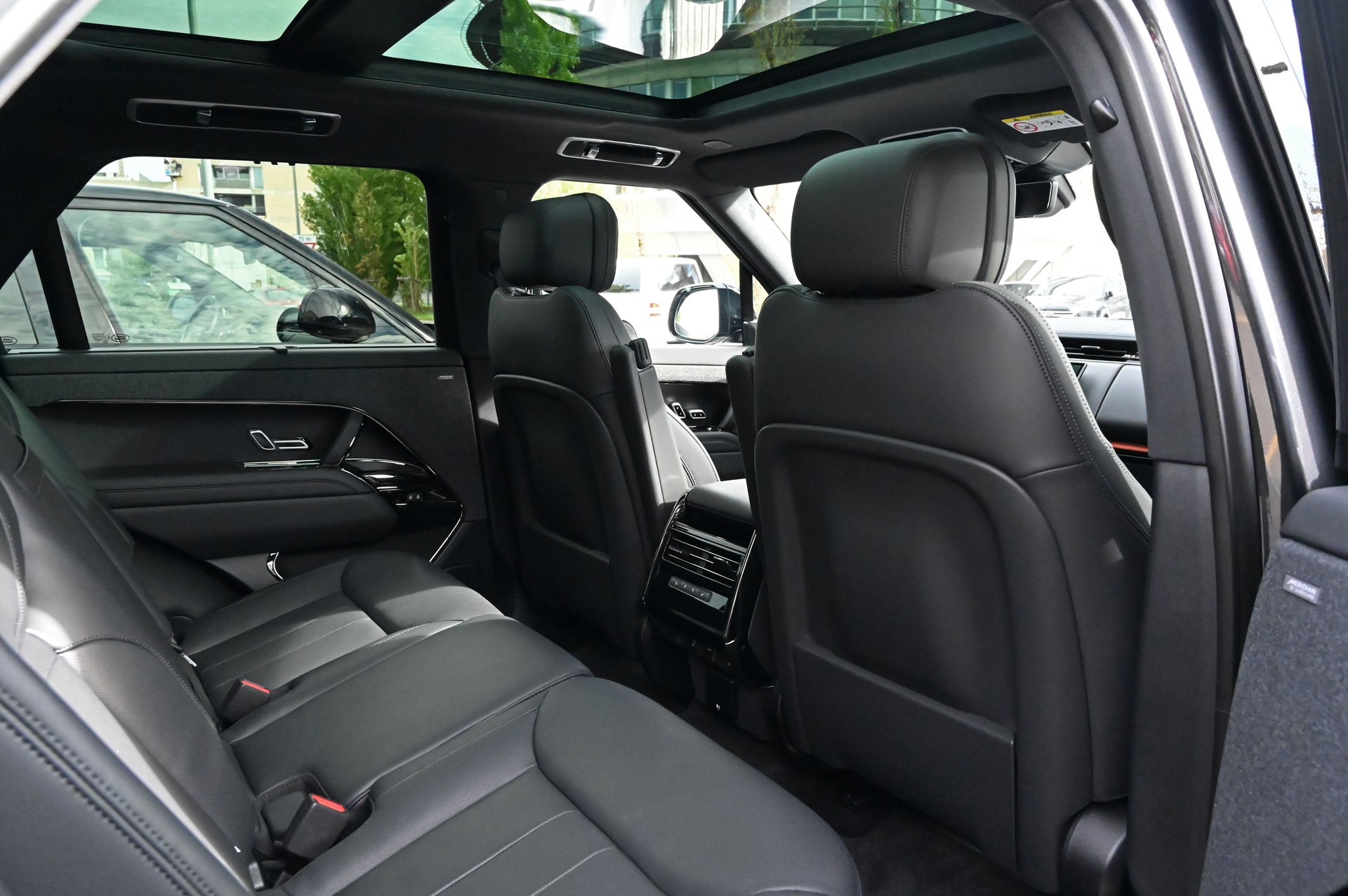 LAND ROVER Range Rover Sport D300 3.0 TD6 MHEV Dynamic SE Automatic-image-28