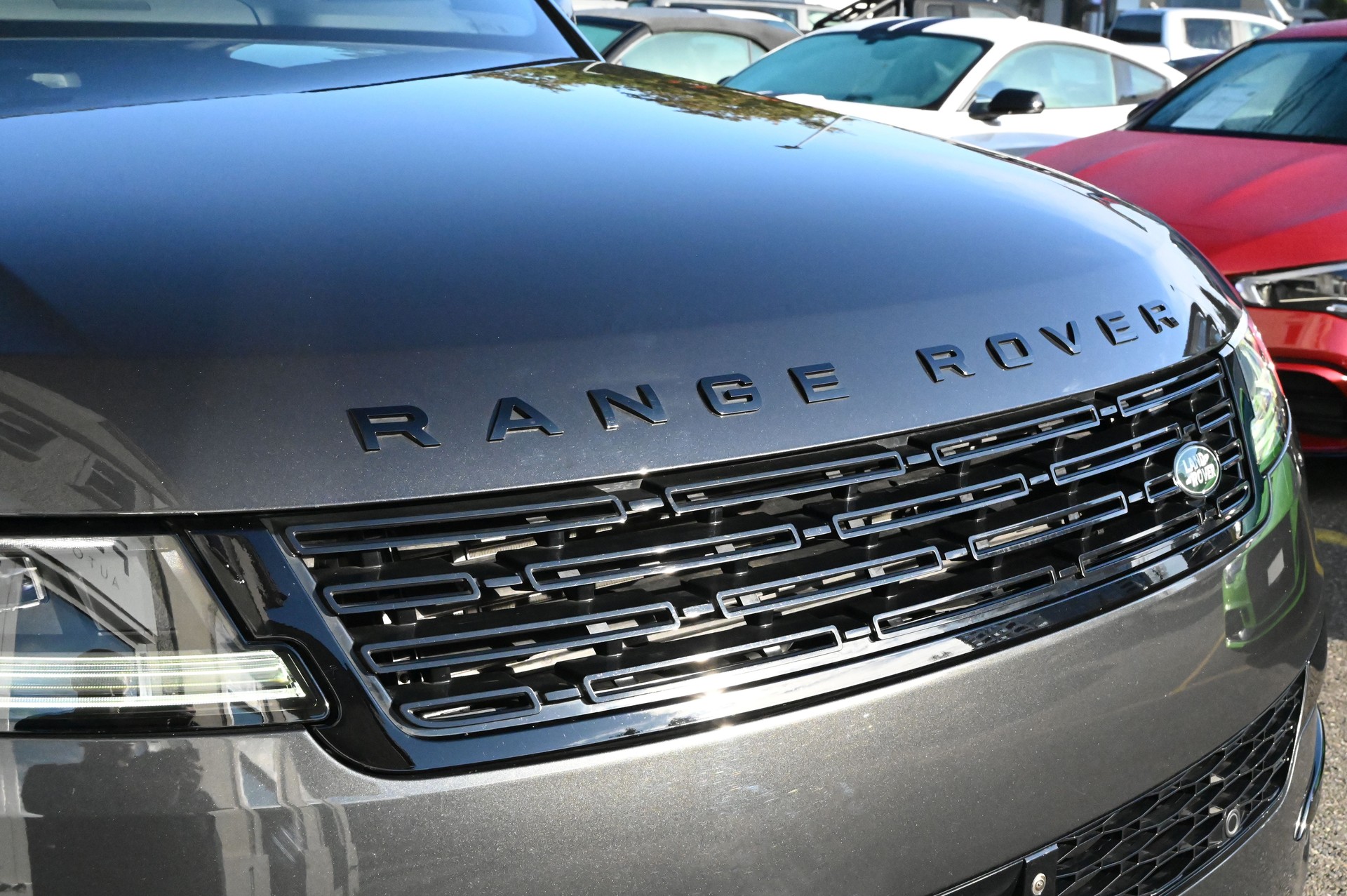 LAND ROVER Range Rover Sport D300 3.0 TD6 MHEV Dynamic SE Automatic-image-3