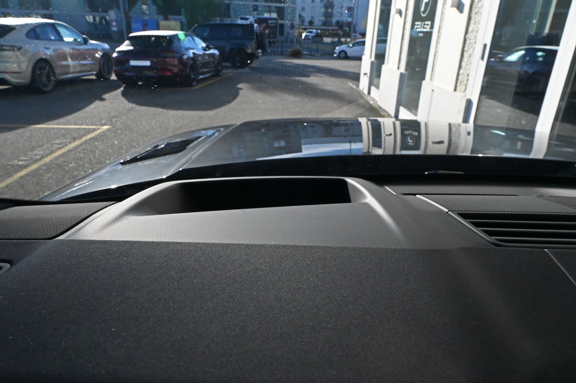 LAND ROVER Range Rover Sport D300 3.0 TD6 MHEV Dynamic SE Automatic-image-22