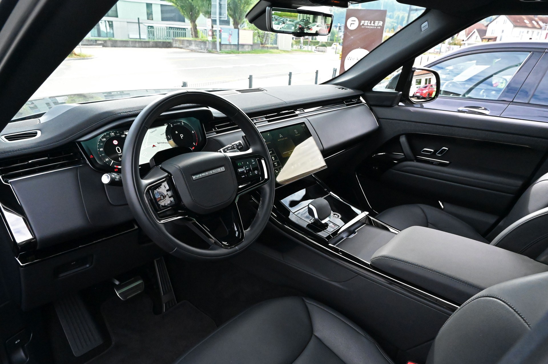 LAND ROVER Range Rover Sport D300 3.0 TD6 MHEV Dynamic SE Automatic-image-10