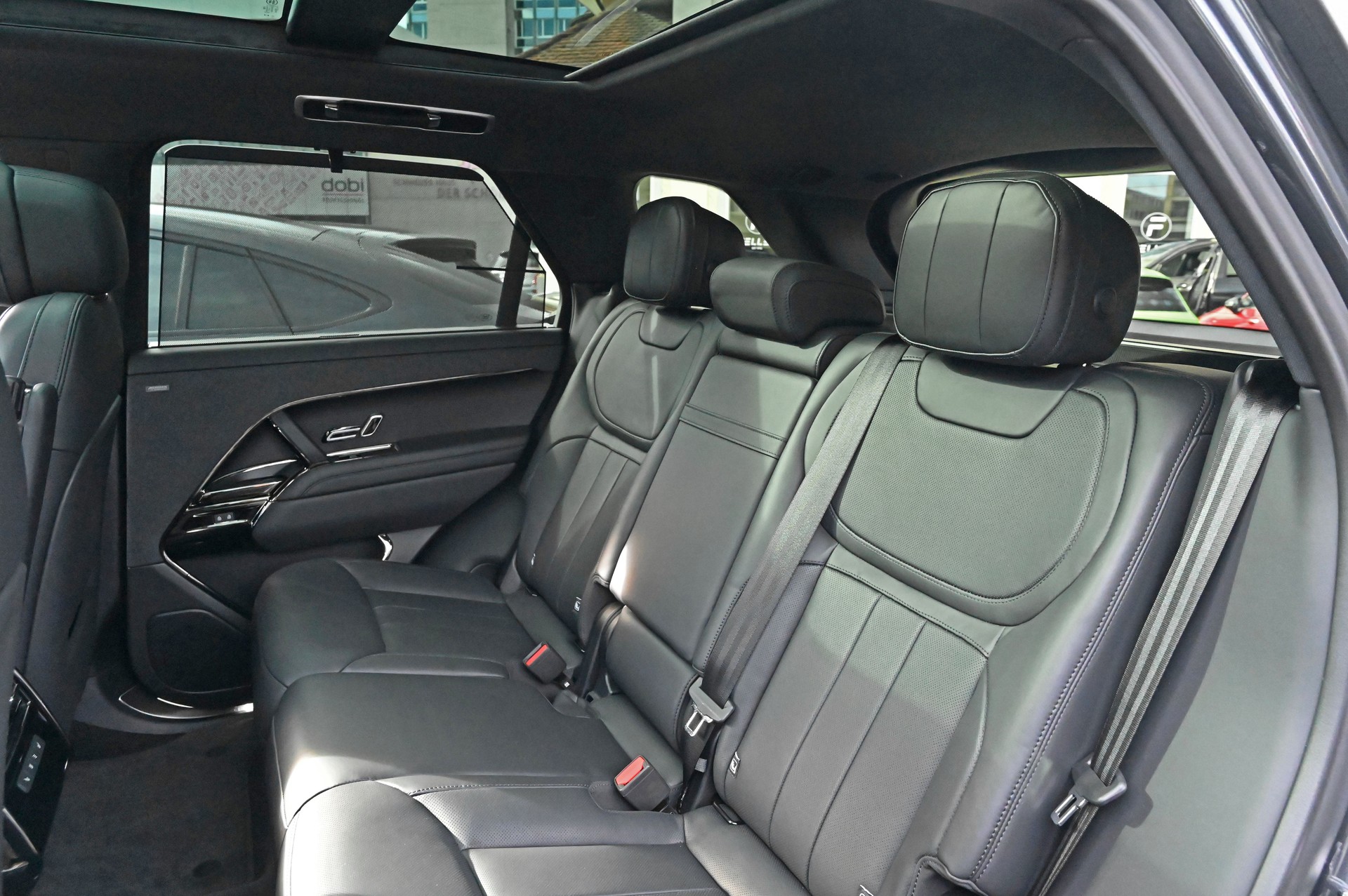LAND ROVER Range Rover Sport D300 3.0 TD6 MHEV Dynamic SE Automatic-image-27