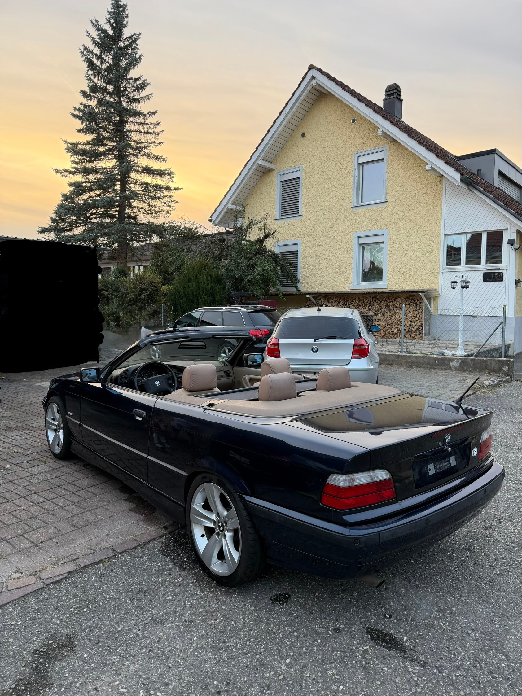 BMW 318i Cabrio-image-1