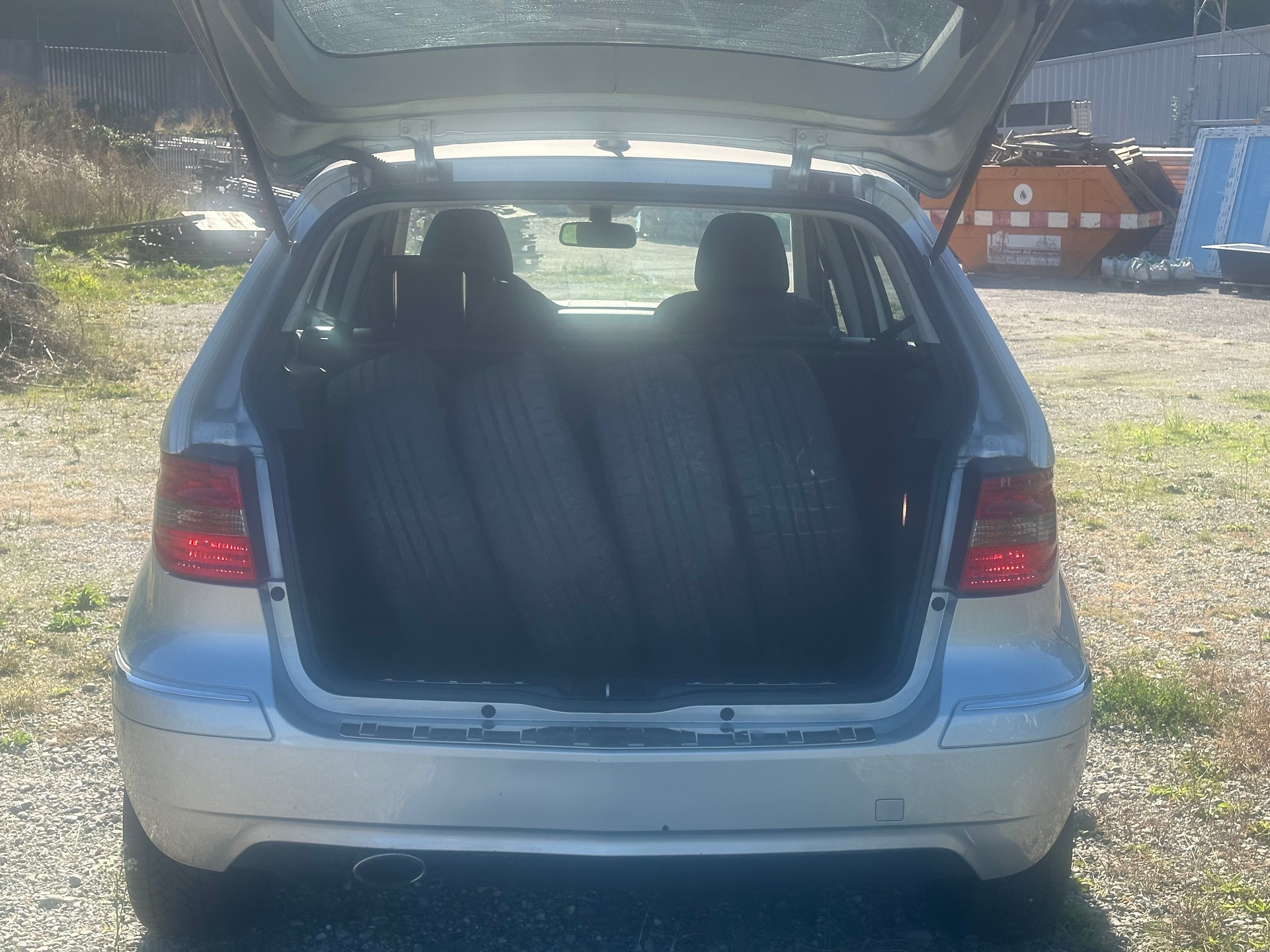 MERCEDES-BENZ B 180 CDI Autotronic-image-2
