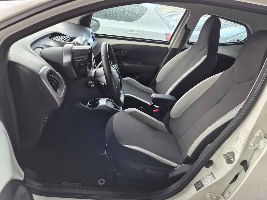 TOYOTA Aygo 1.0 VVT-i x-play MultiMode-image-7