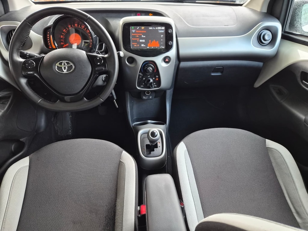 TOYOTA Aygo 1.0 VVT-i x-play MultiMode-image-11