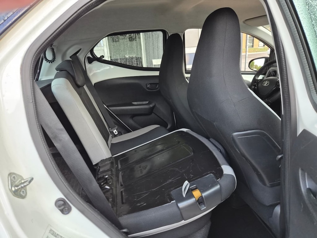 TOYOTA Aygo 1.0 VVT-i x-play MultiMode-image-9