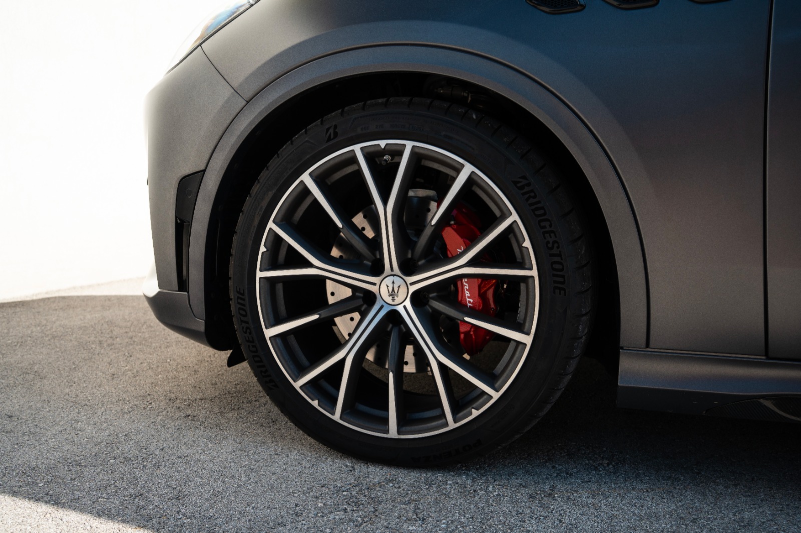 MASERATI Grecale 2.0 MHEV Trofeo V6 Automatica-image-9