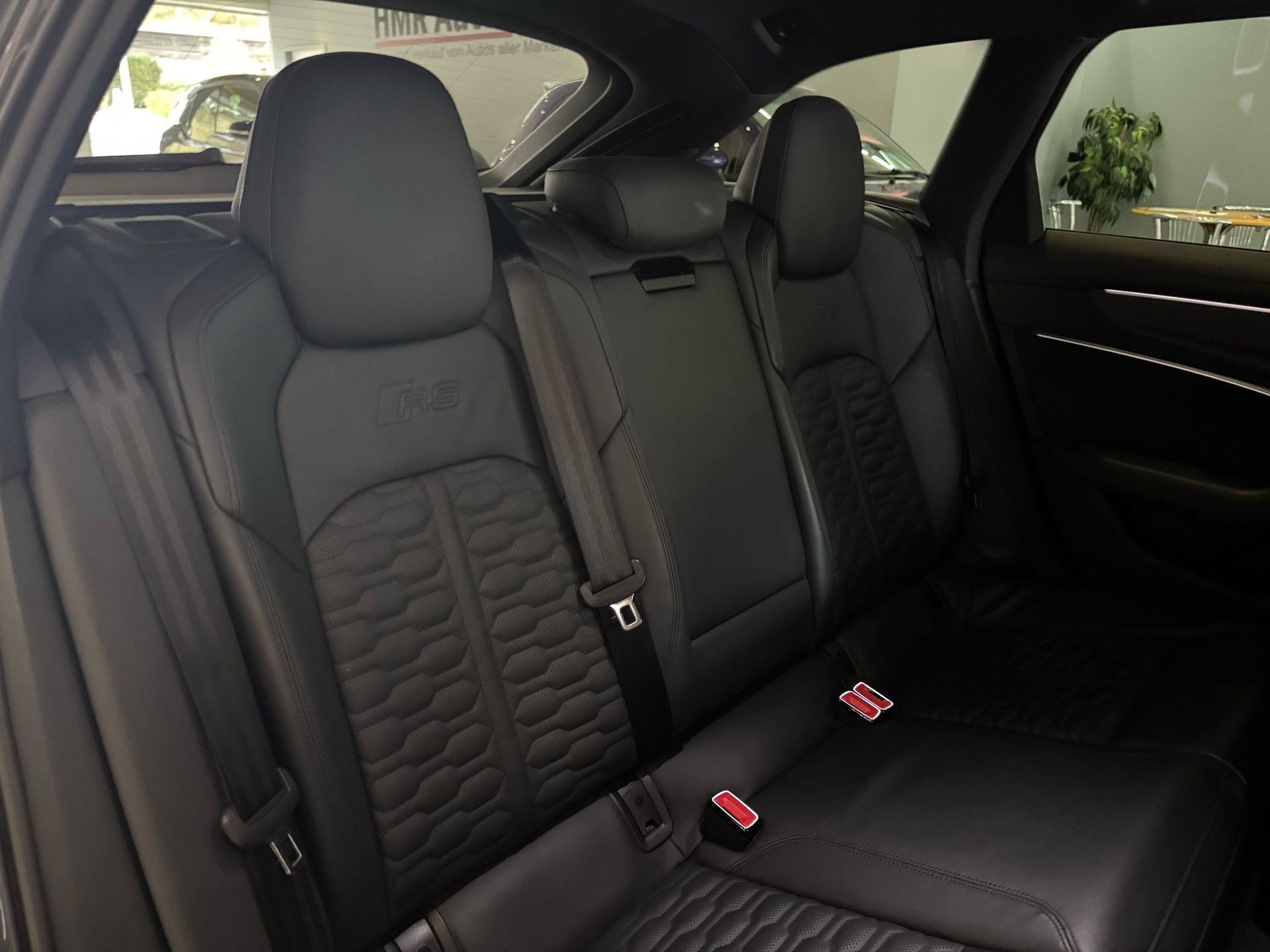 AUDI RS6 Avant 4.0 TFSI V8 quattro-image-10