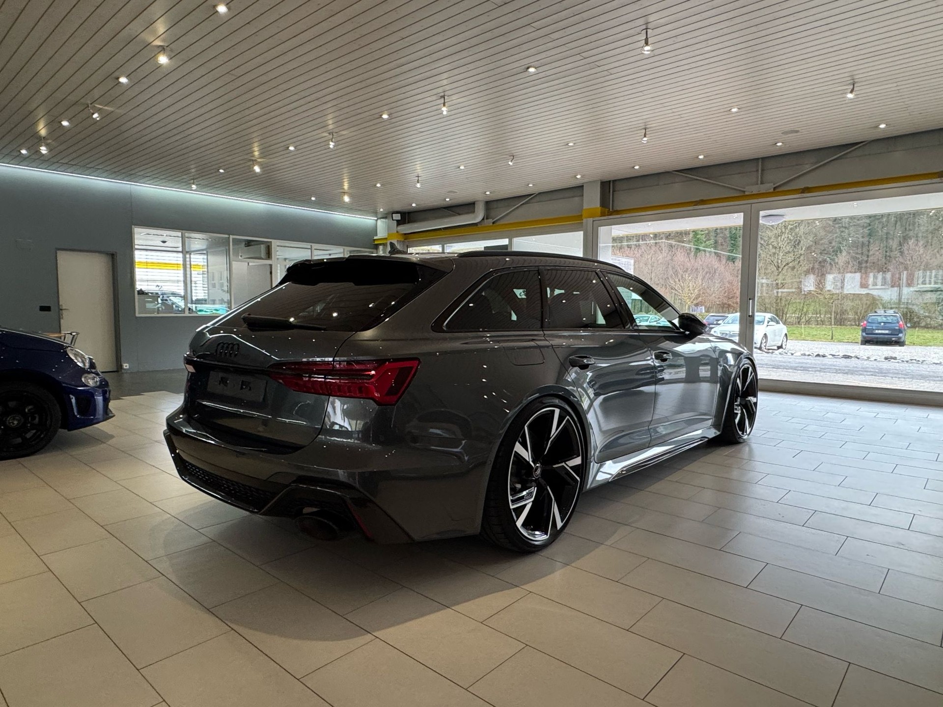 AUDI RS6 Avant 4.0 TFSI V8 quattro-image-1