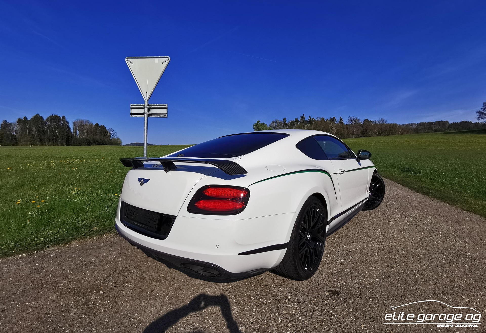 BENTLEY Continental GT3-R-image-5