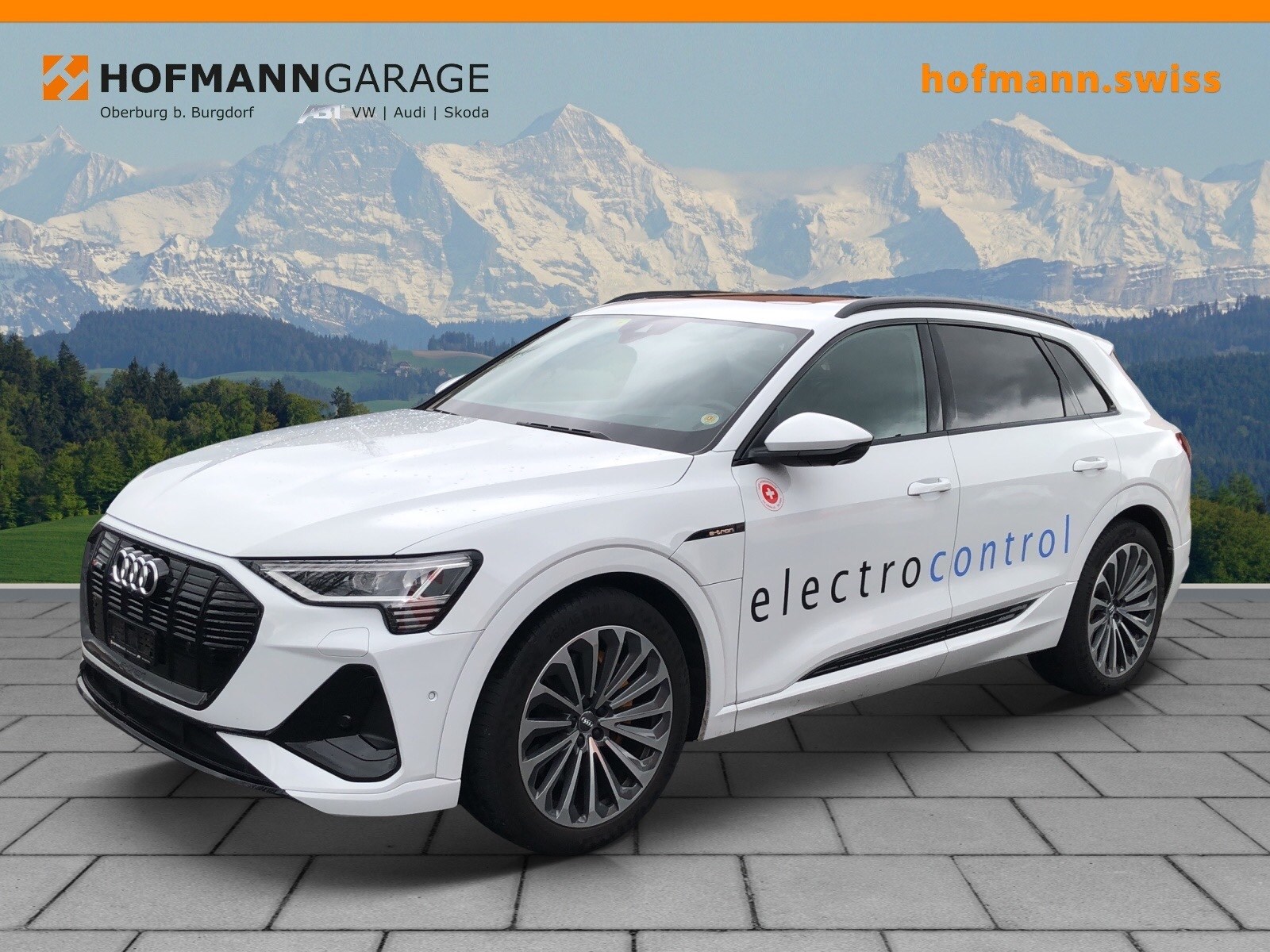 AUDI e-tron 55 S Line quattro-image-0