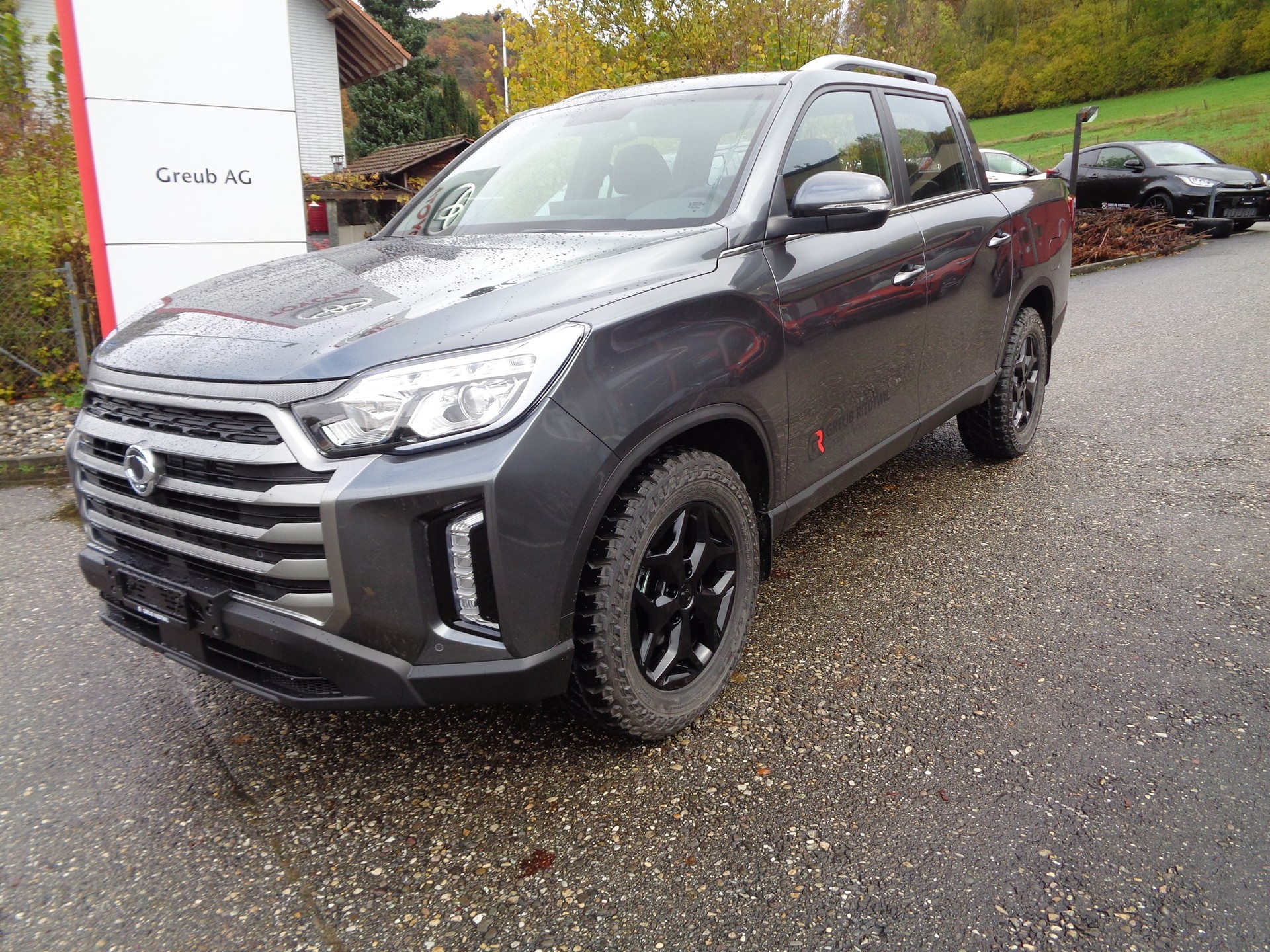 KGM-SsangYong Musso 2.2 Sapphire 4WD A-showroom-element-1
