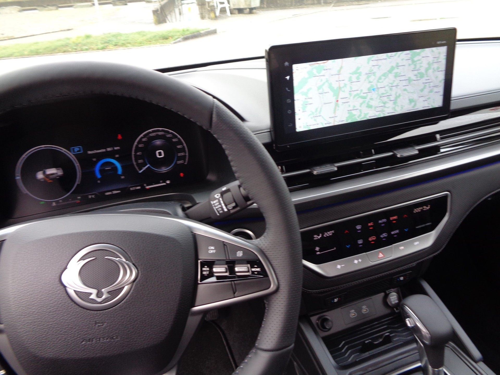 KGM-SsangYong Musso 2.2 Sapphire 4WD A-image-6