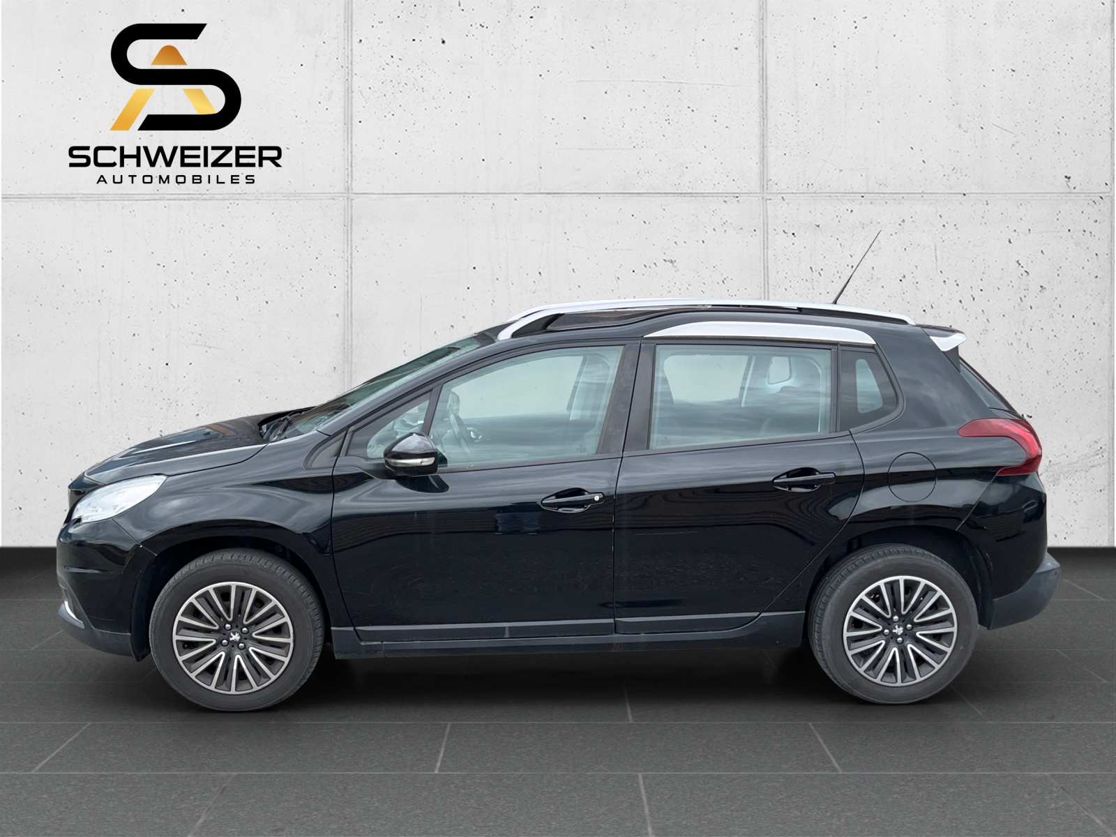PEUGEOT 2008 1.2 PureTech Active EAT6-image-3