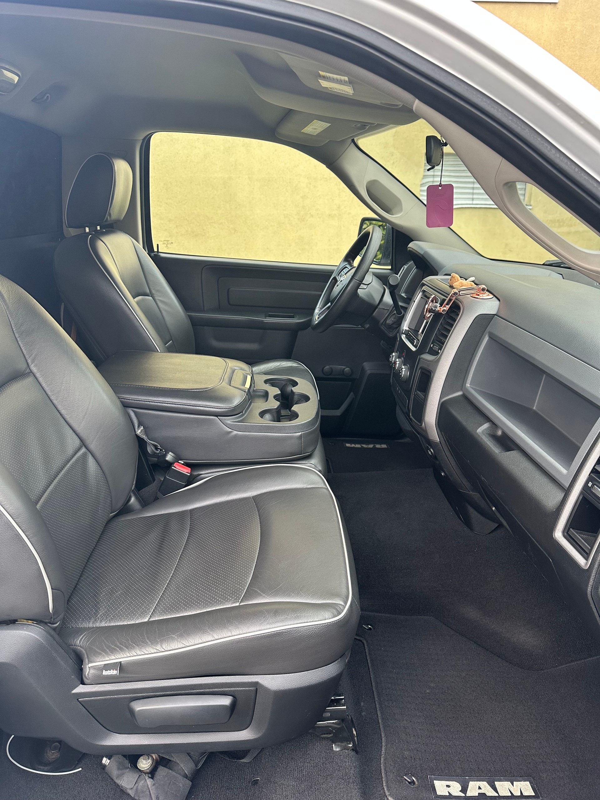 DODGE Ram 1500 RT-image-4