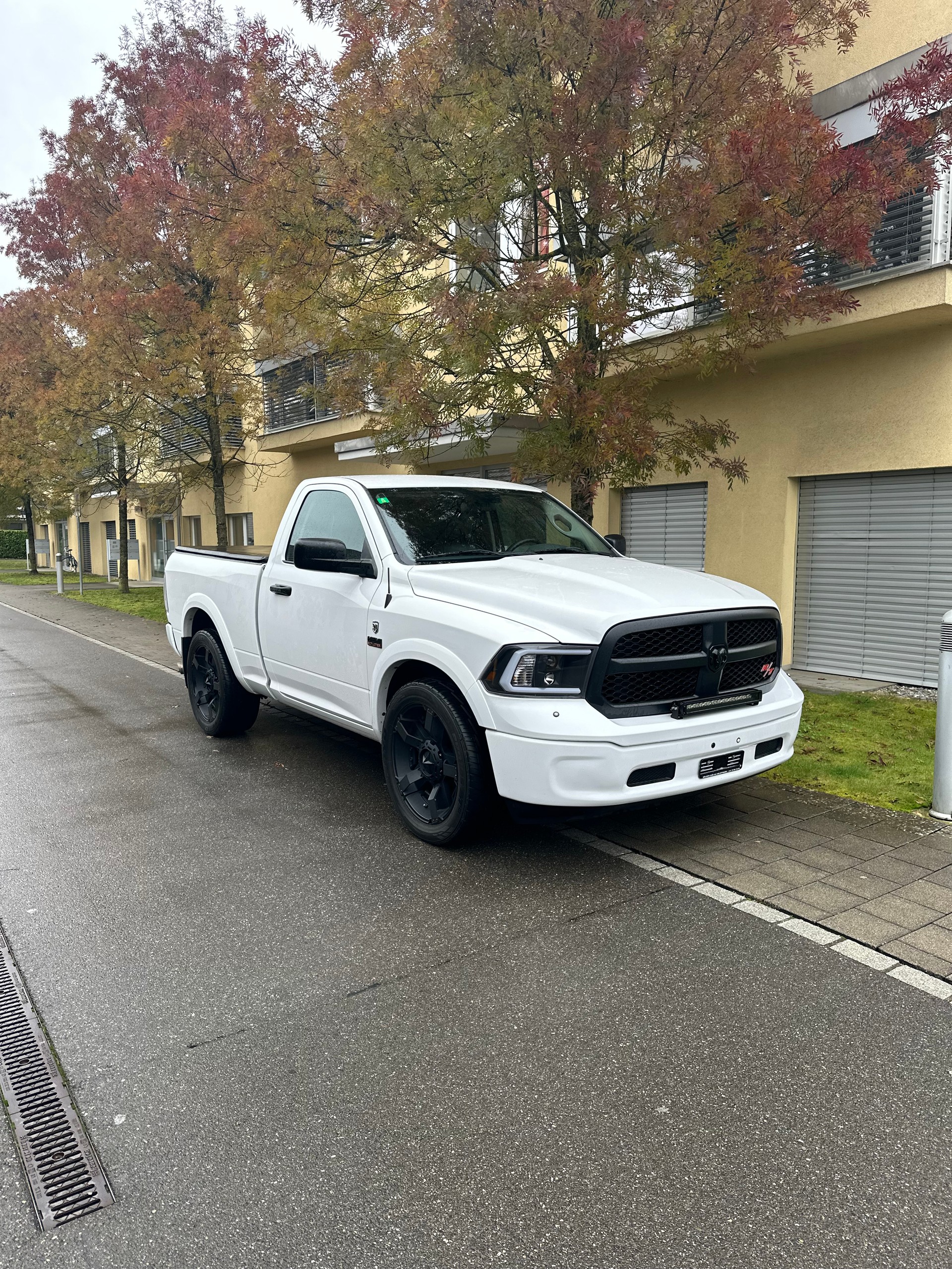 DODGE Ram 1500 RT-image-1