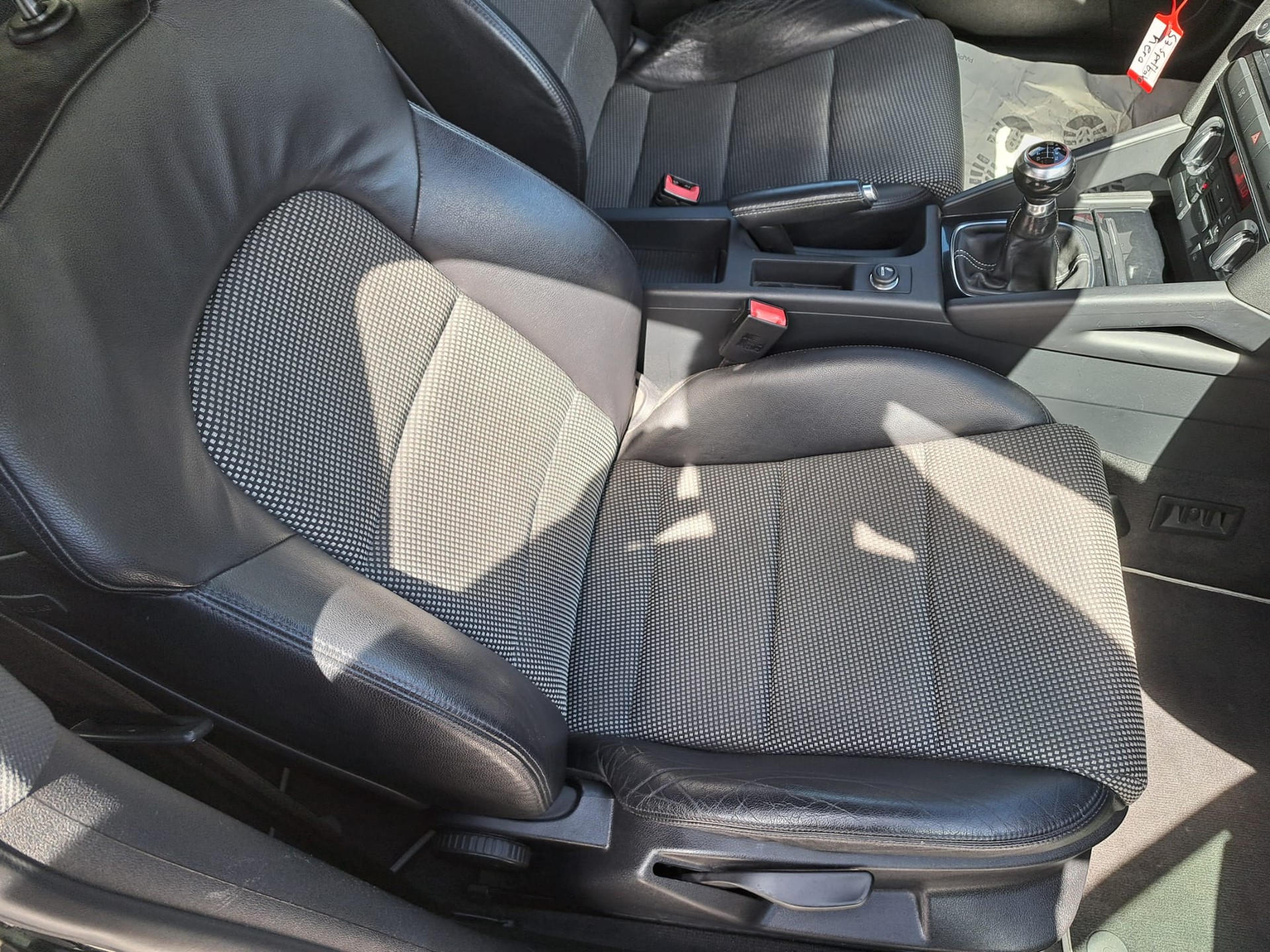 AUDI S3 Sportback 2.0 TFSI quattro-image-8