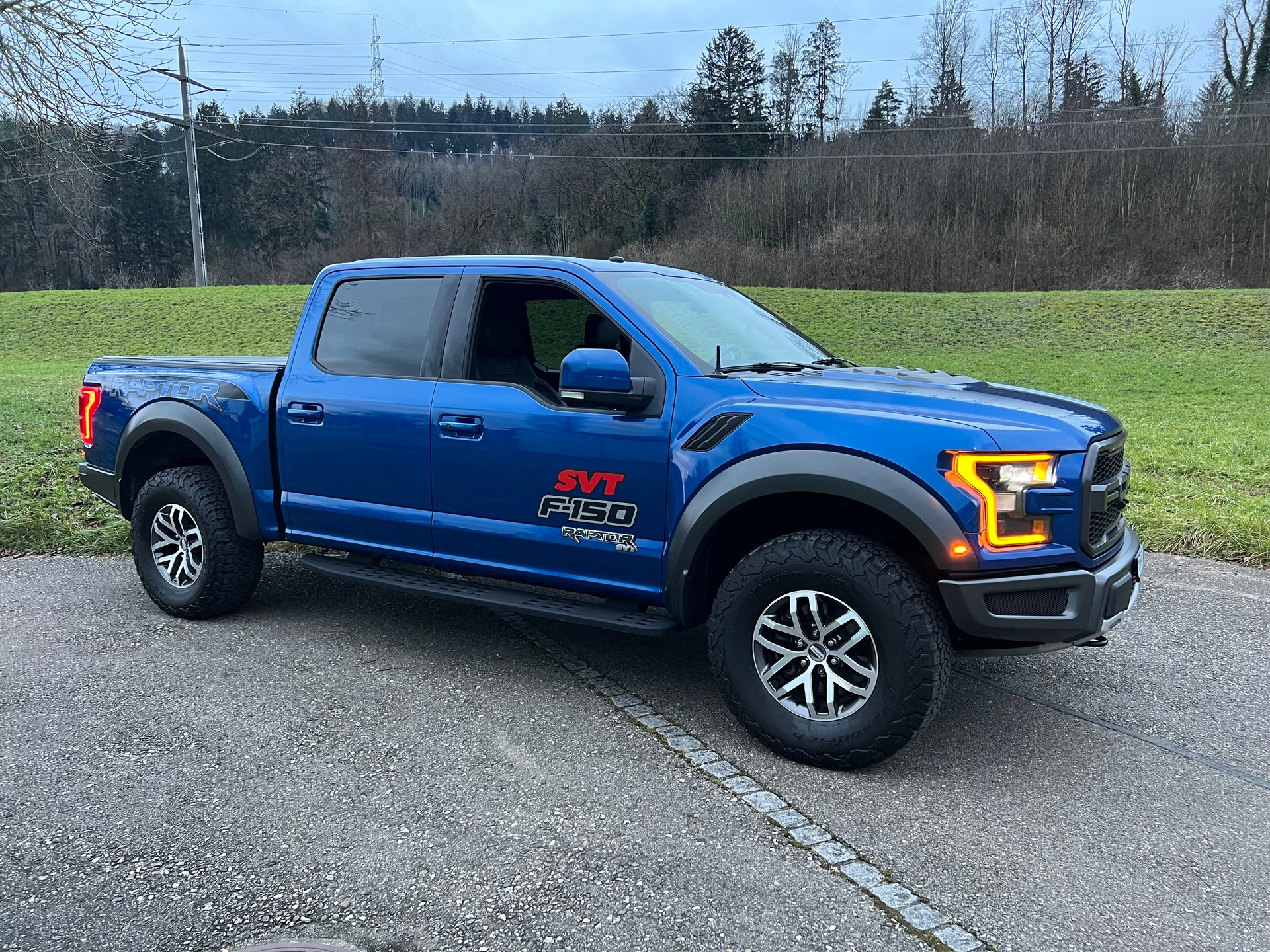 FORD F-150 "RAPTOR V6 450 PS" PICK UP. 2017 AB MFK AB SERVICE. 5 PLÄTZER MIT AHK 3500 KG . MIT GARANTIE.-image-12