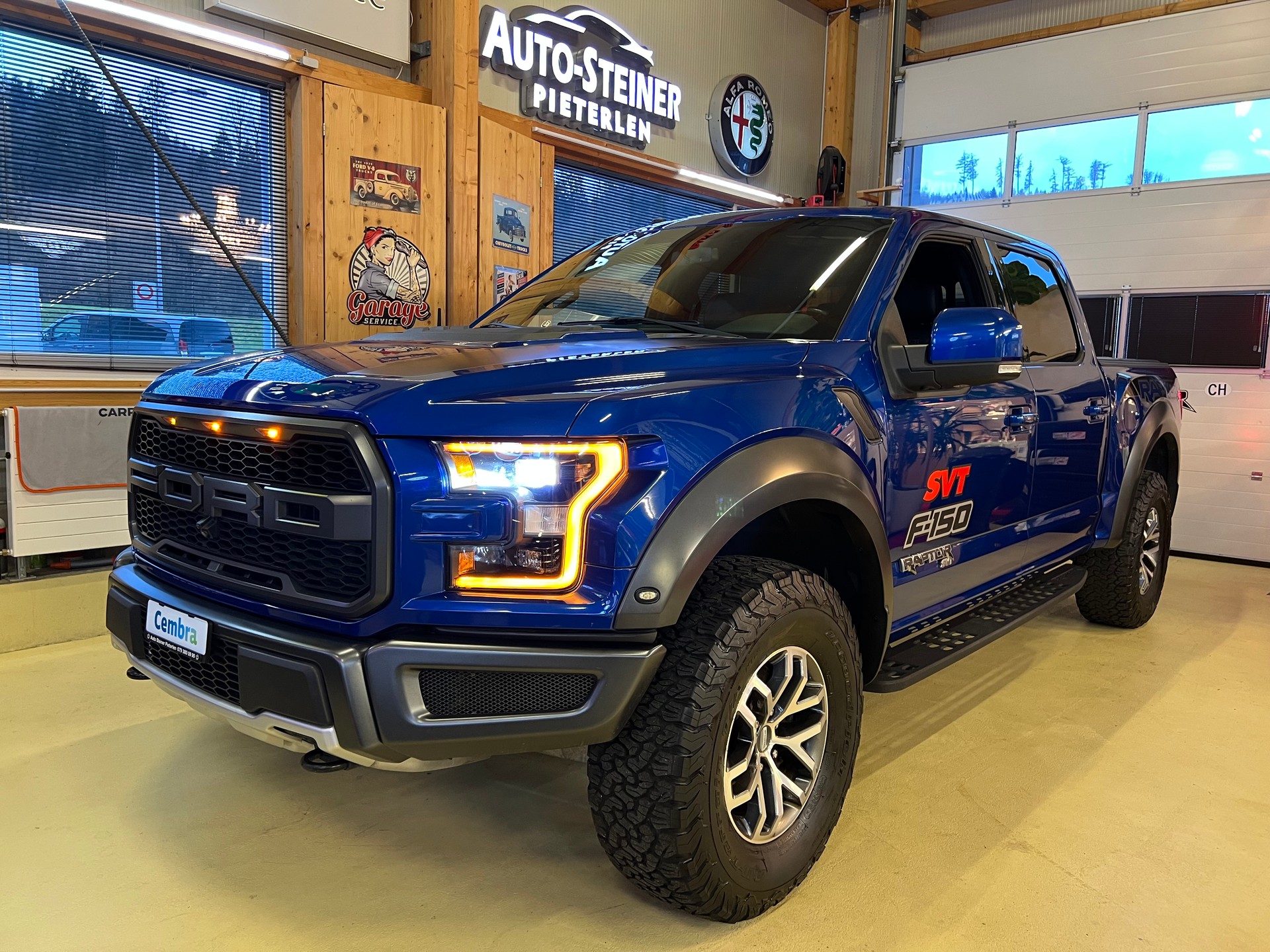 FORD F-150 "RAPTOR V6 450 PS" PICK UP. 2017 AB MFK AB SERVICE. 5 PLÄTZER MIT AHK 3500 KG . MIT GARANTIE.