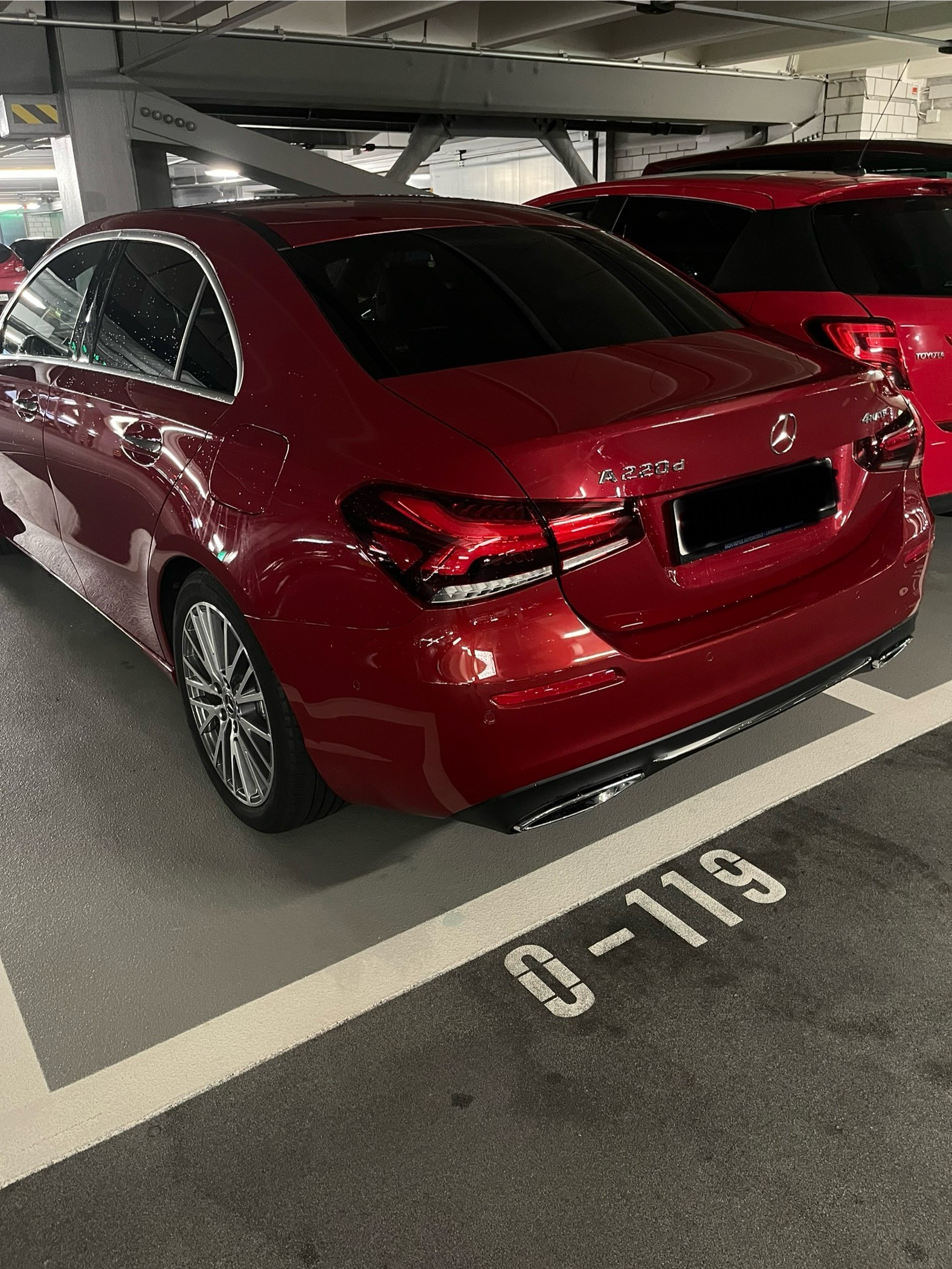 MERCEDES-BENZ A 220 d 4Matic Progressive 8G-DCT-image-2