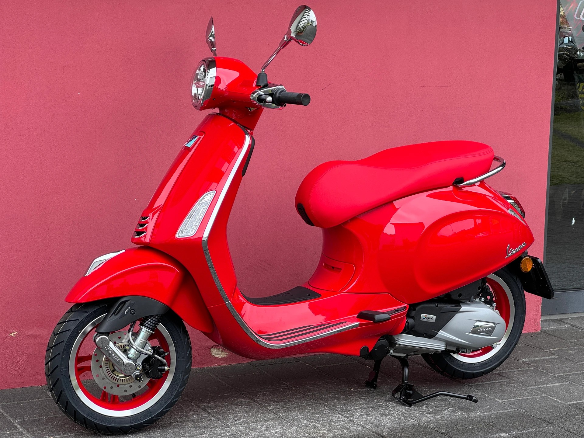PIAGGIO Vespa 125 Primavera Red-image-11