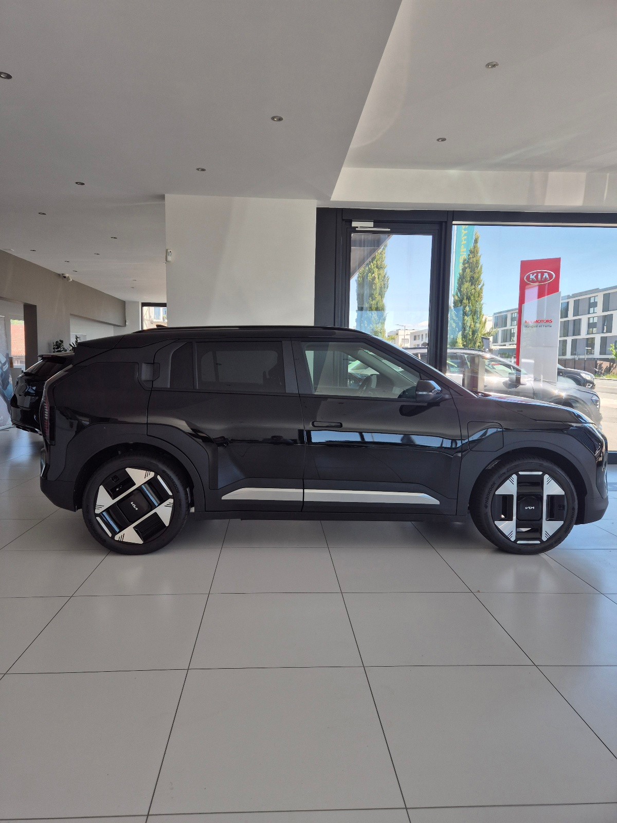 KIA EV3 81,4 kWh Earth-image-4