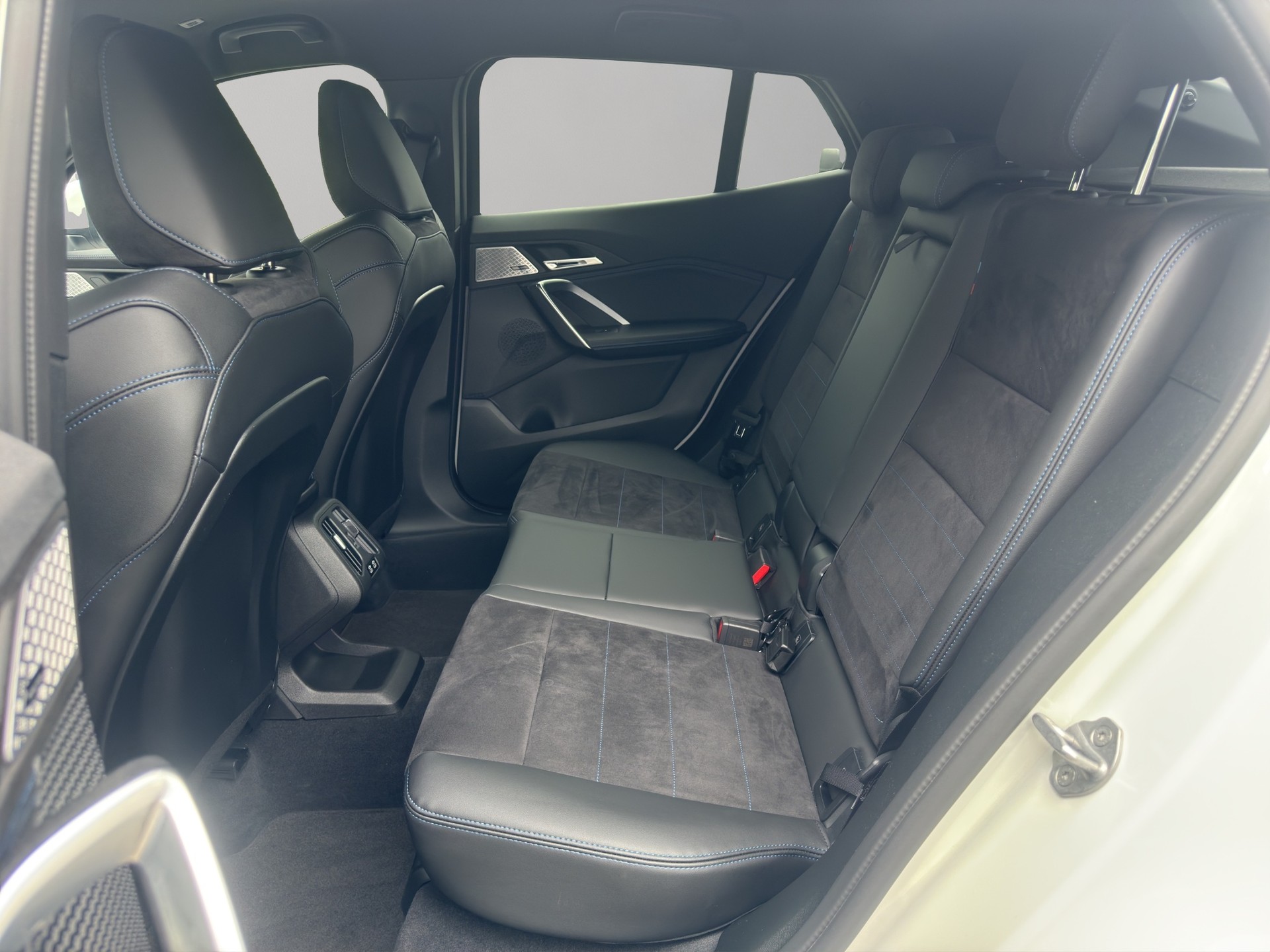 BMW X2 xDrive 20d 48V M Sport-image-15