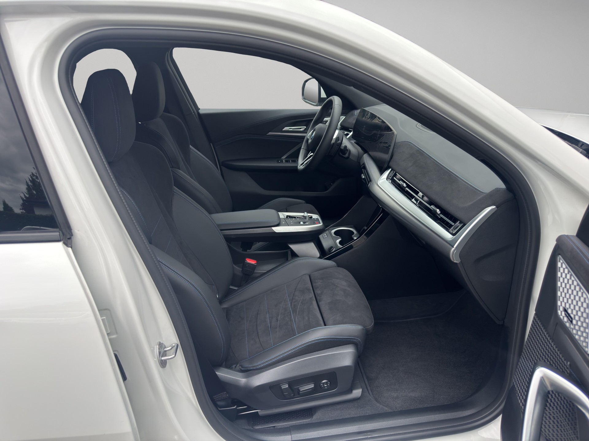 BMW X2 xDrive 20d 48V M Sport-image-17