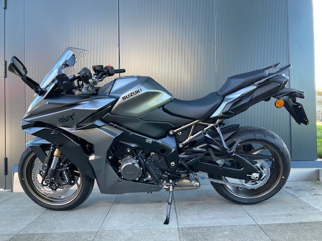 SUZUKI GT-image-10