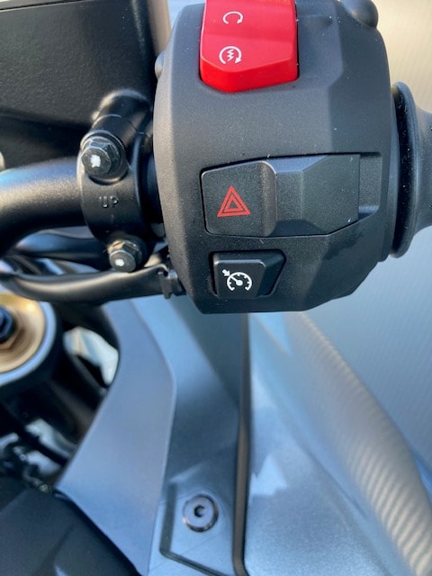 SUZUKI GT-image-5