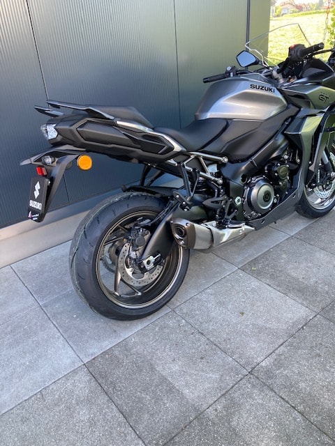 SUZUKI GT-image-1