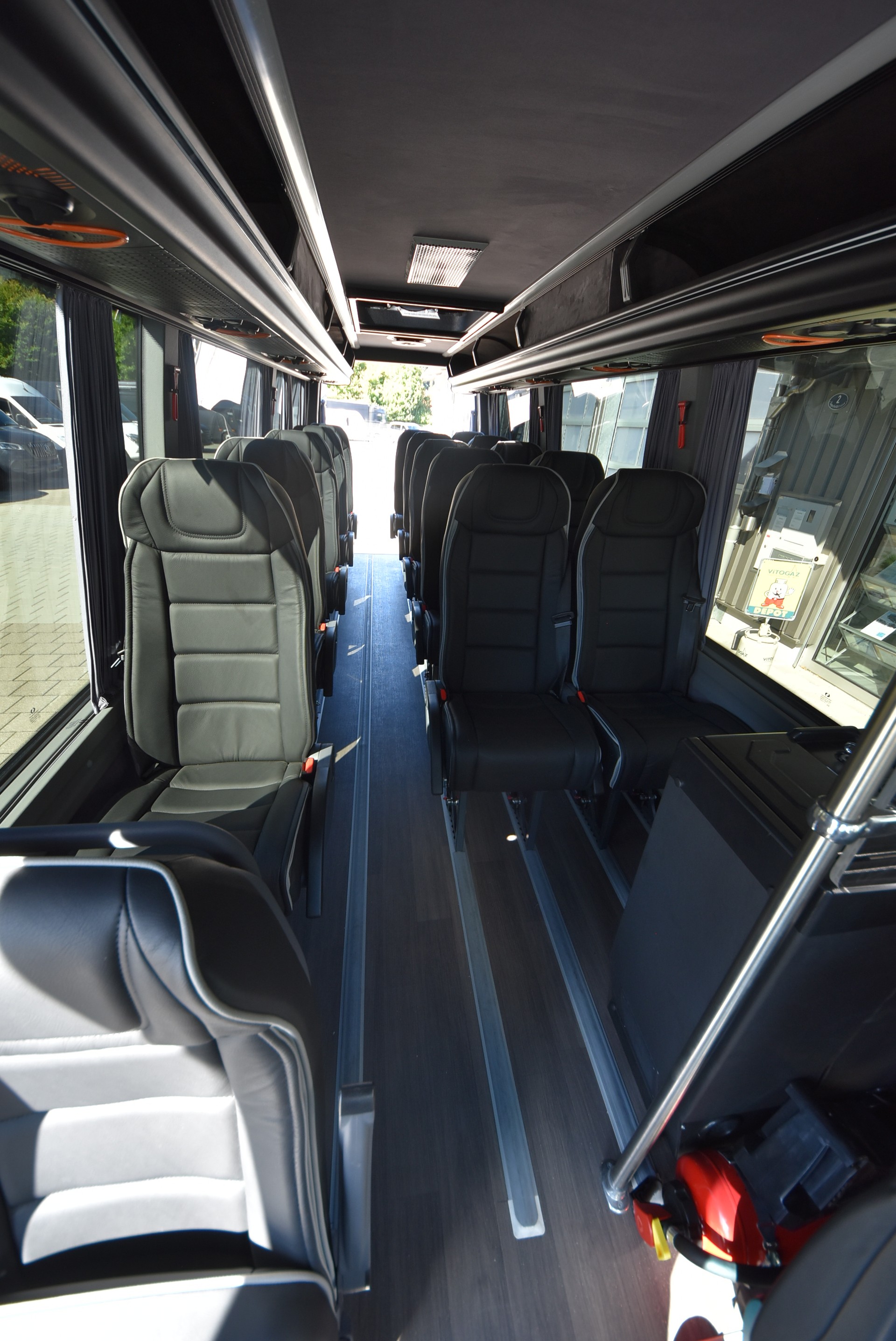 MERCEDES-BENZ VIP Sprinter 519 Rollstuhlbus-image-2