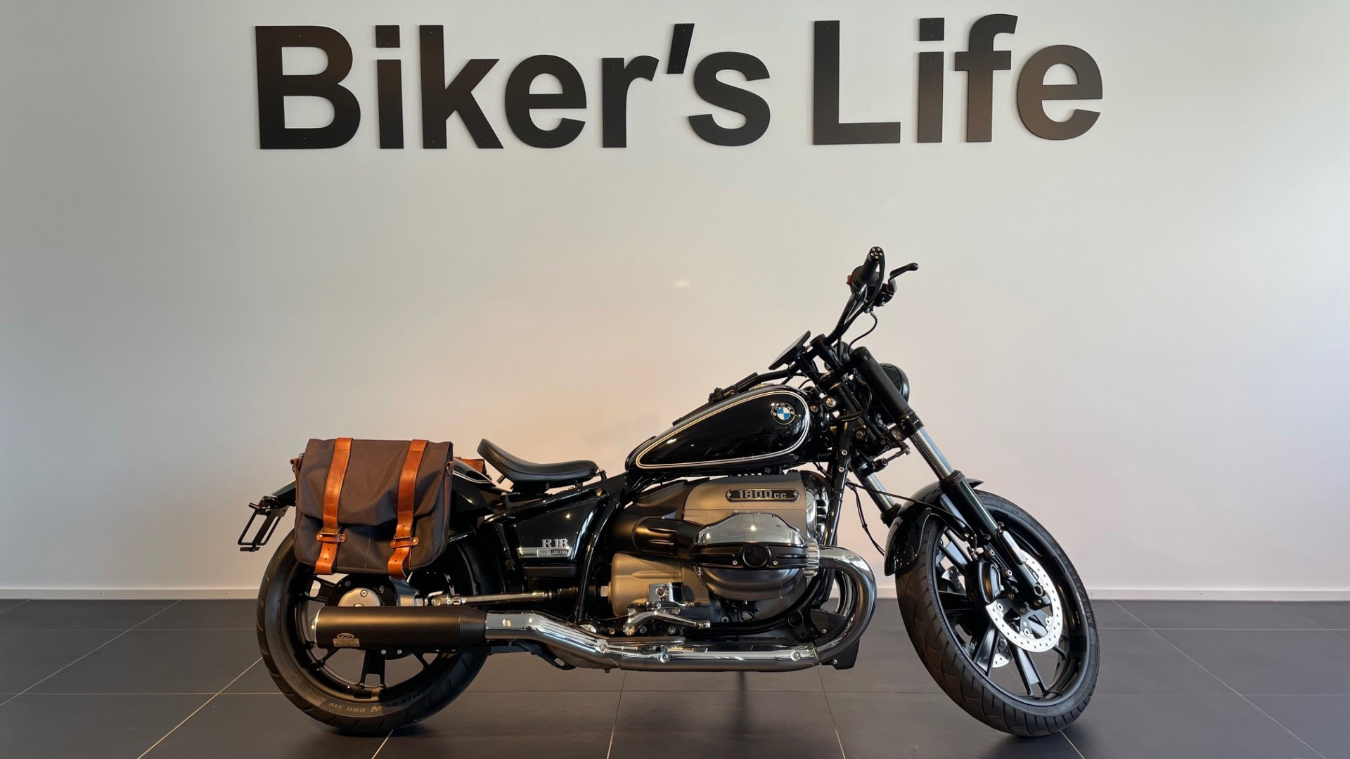 BMW R 18