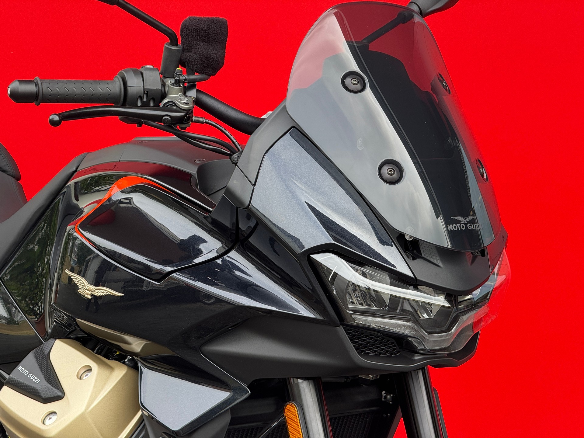 MOTO GUZZI V100 Mandello-image-7