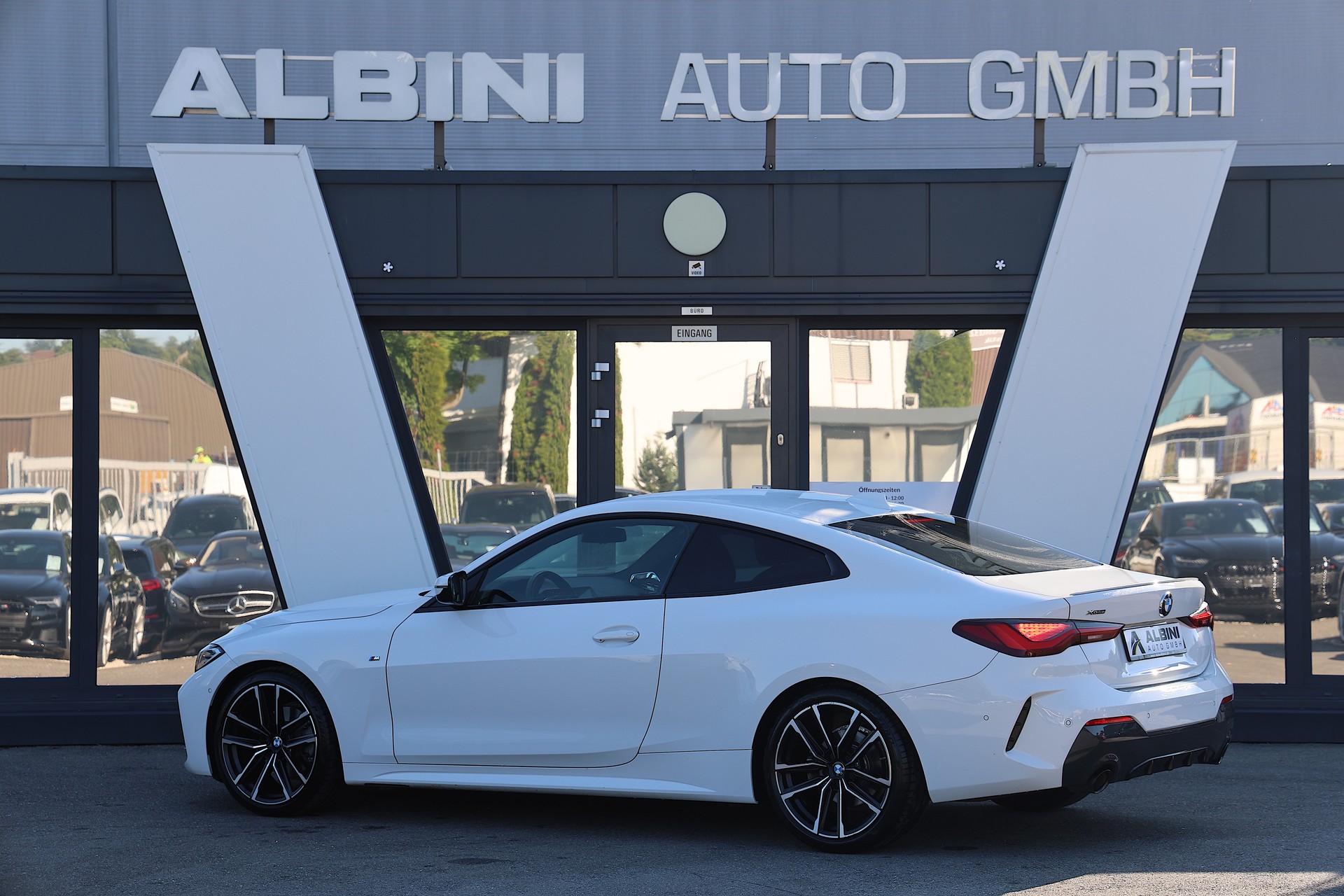 BMW 420d xDrive 48V Coupé M Sport Steptronic-image-2