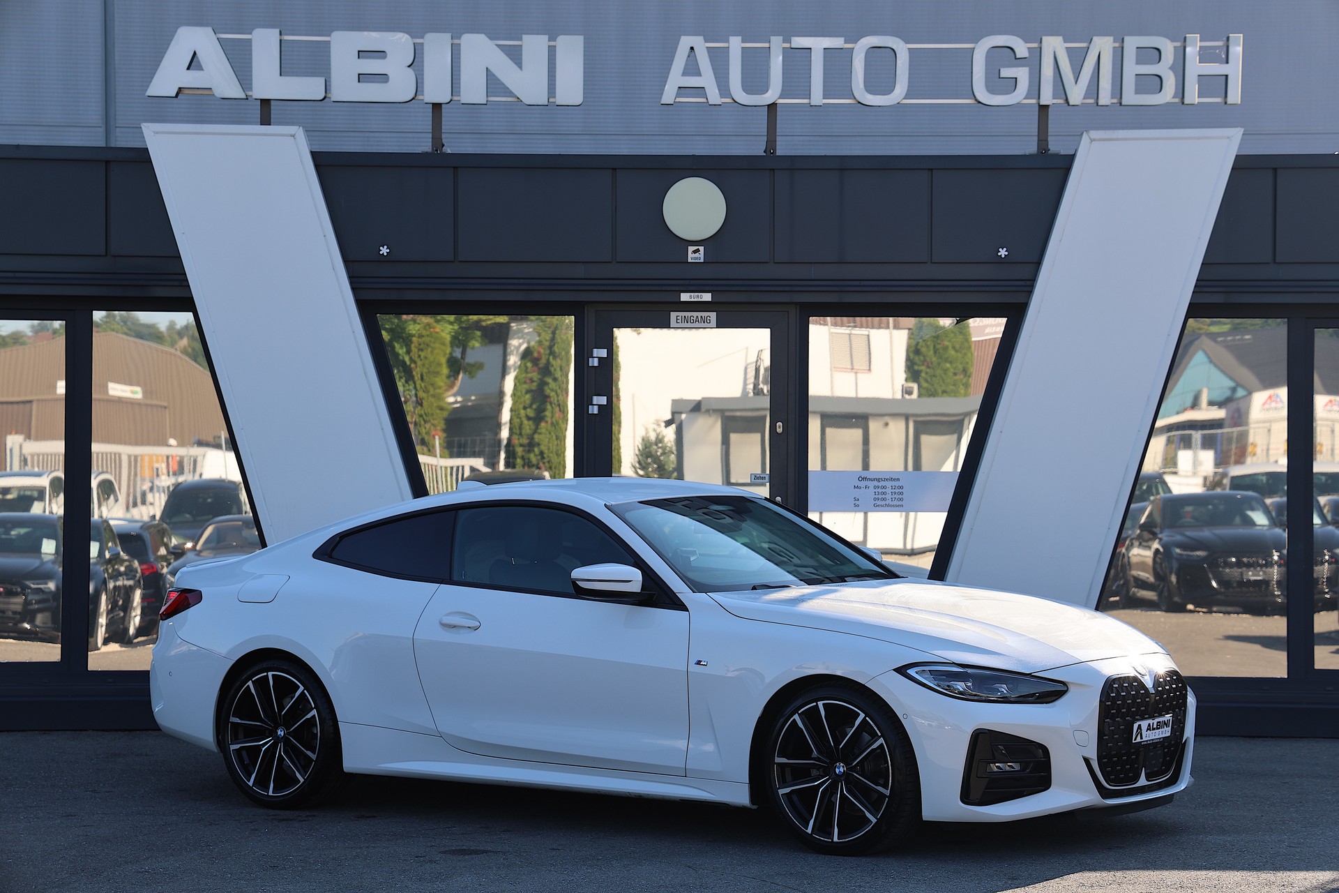 BMW 420d xDrive 48V Coupé M Sport Steptronic-image-1