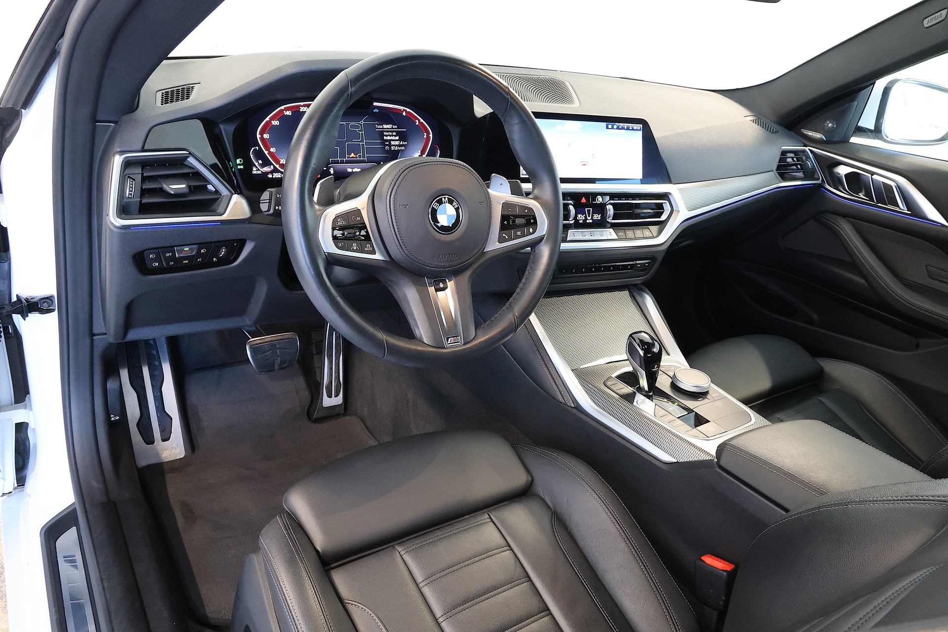 BMW 420d xDrive 48V Coupé M Sport Steptronic-image-6