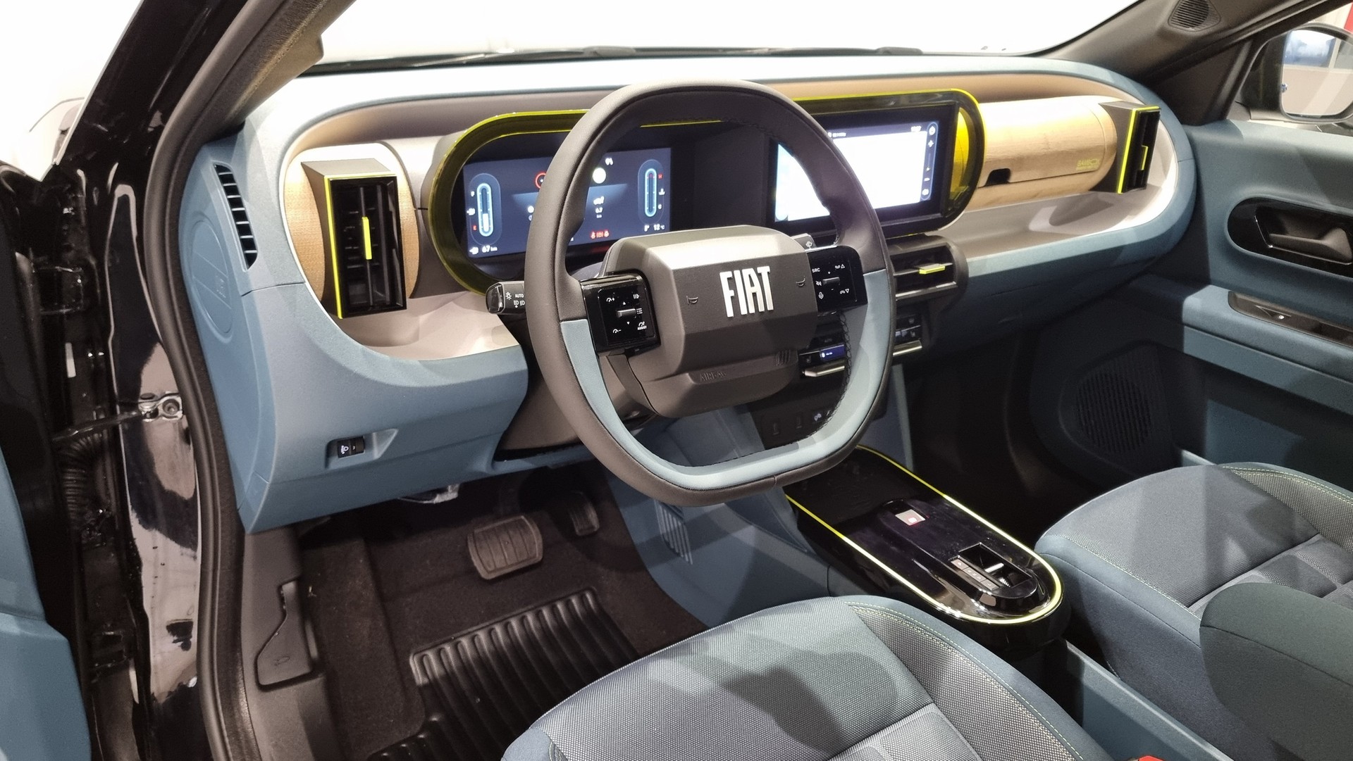 FIAT Grande Panda 1.2 Hybrid 110 PS La Prima-image-21