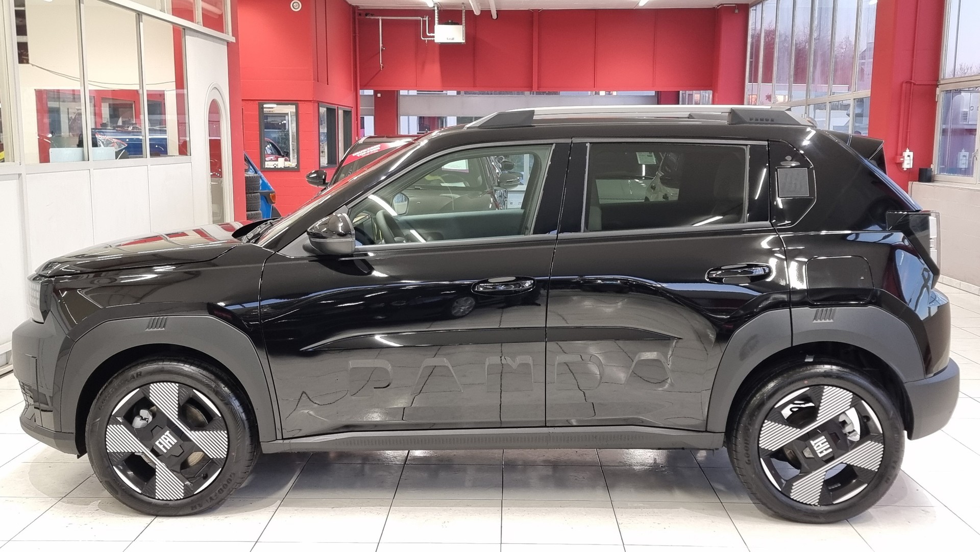 FIAT Grande Panda 1.2 Hybrid 110 PS La Prima-image-3