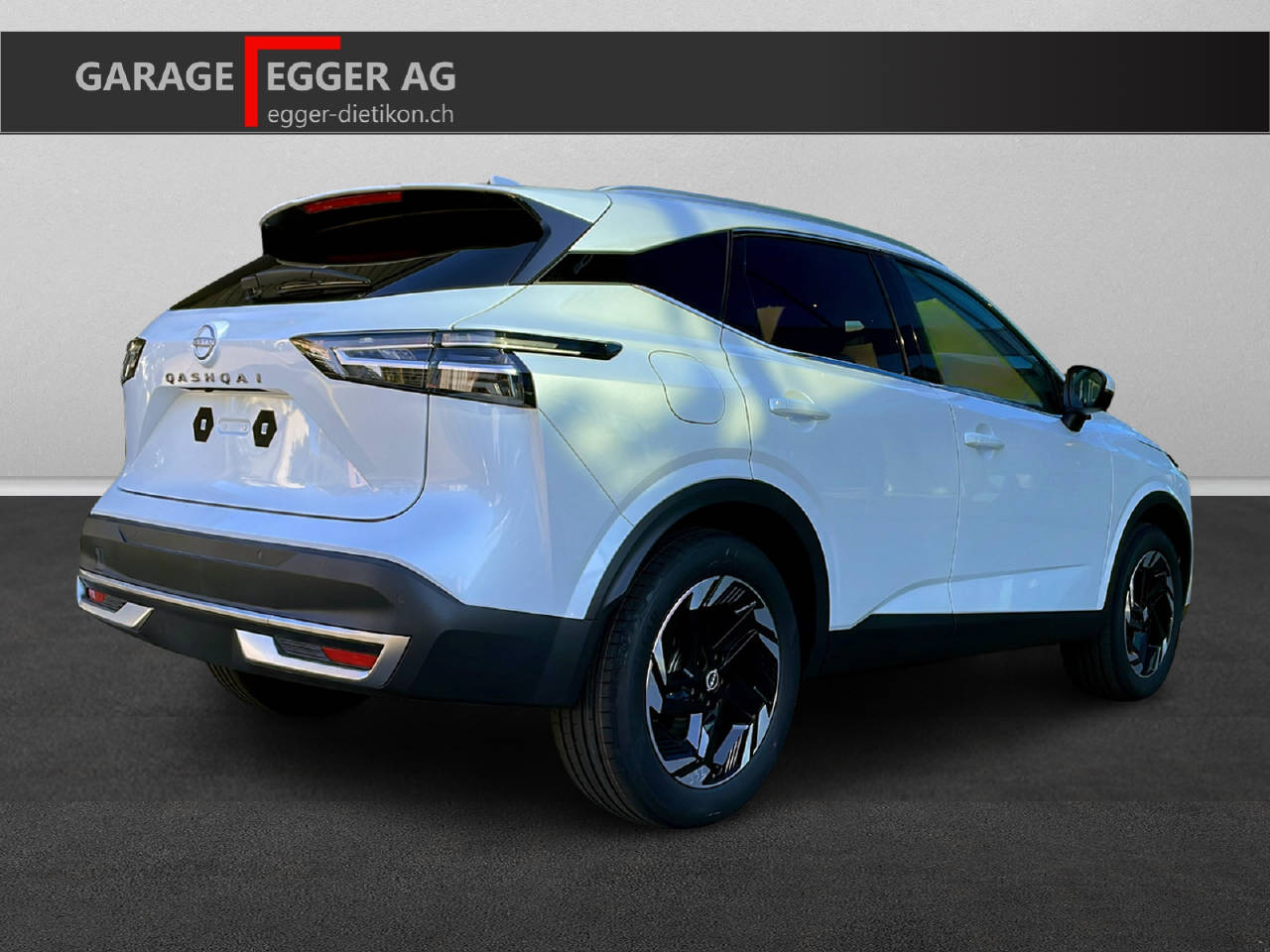 NISSAN Qashqai 1.3 DIG-T N-Connecta 4x4-image-3