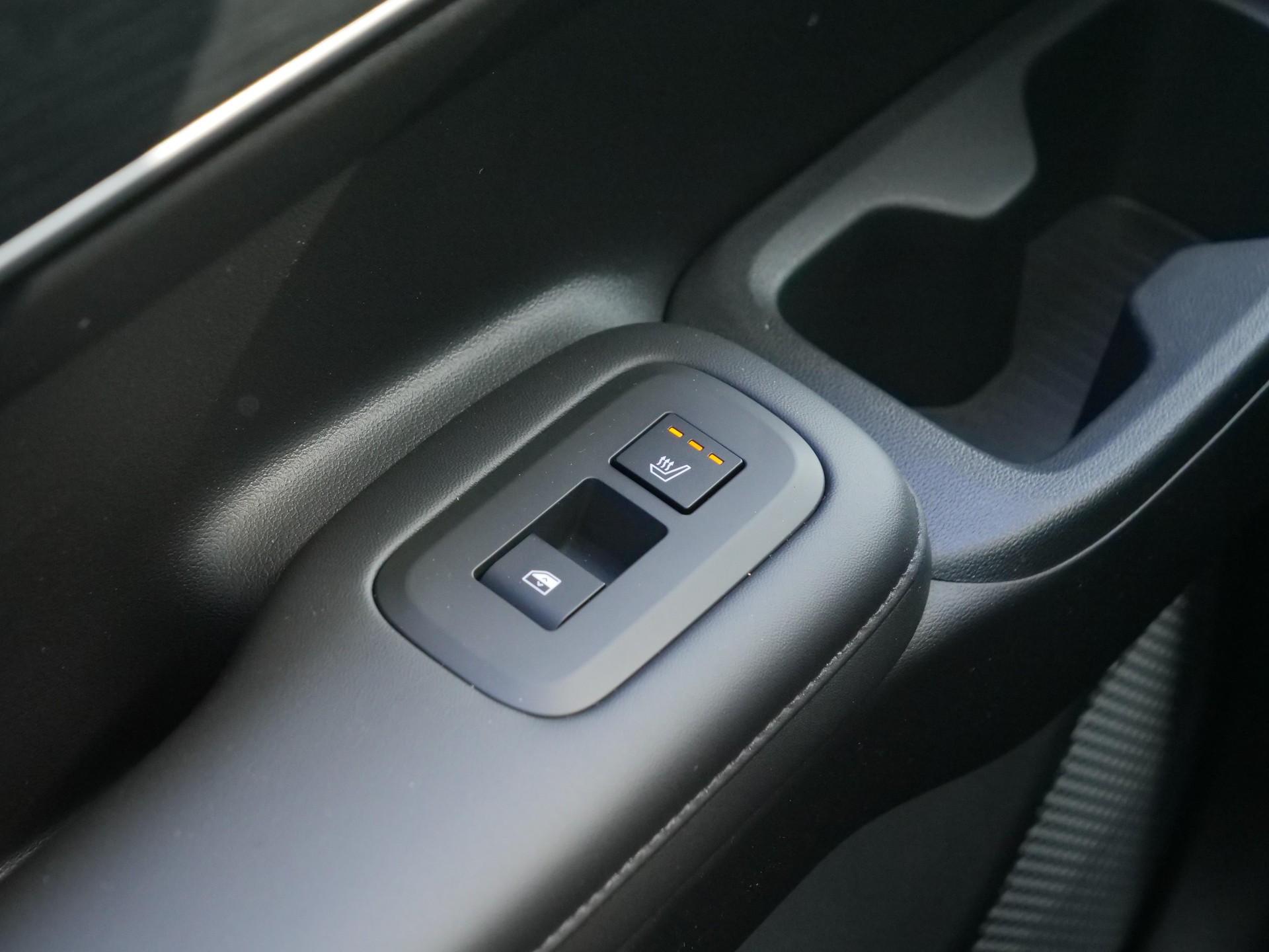 HYUNDAI Santa Fe 1.6 T-GDi HEV Calligraphy-image-23