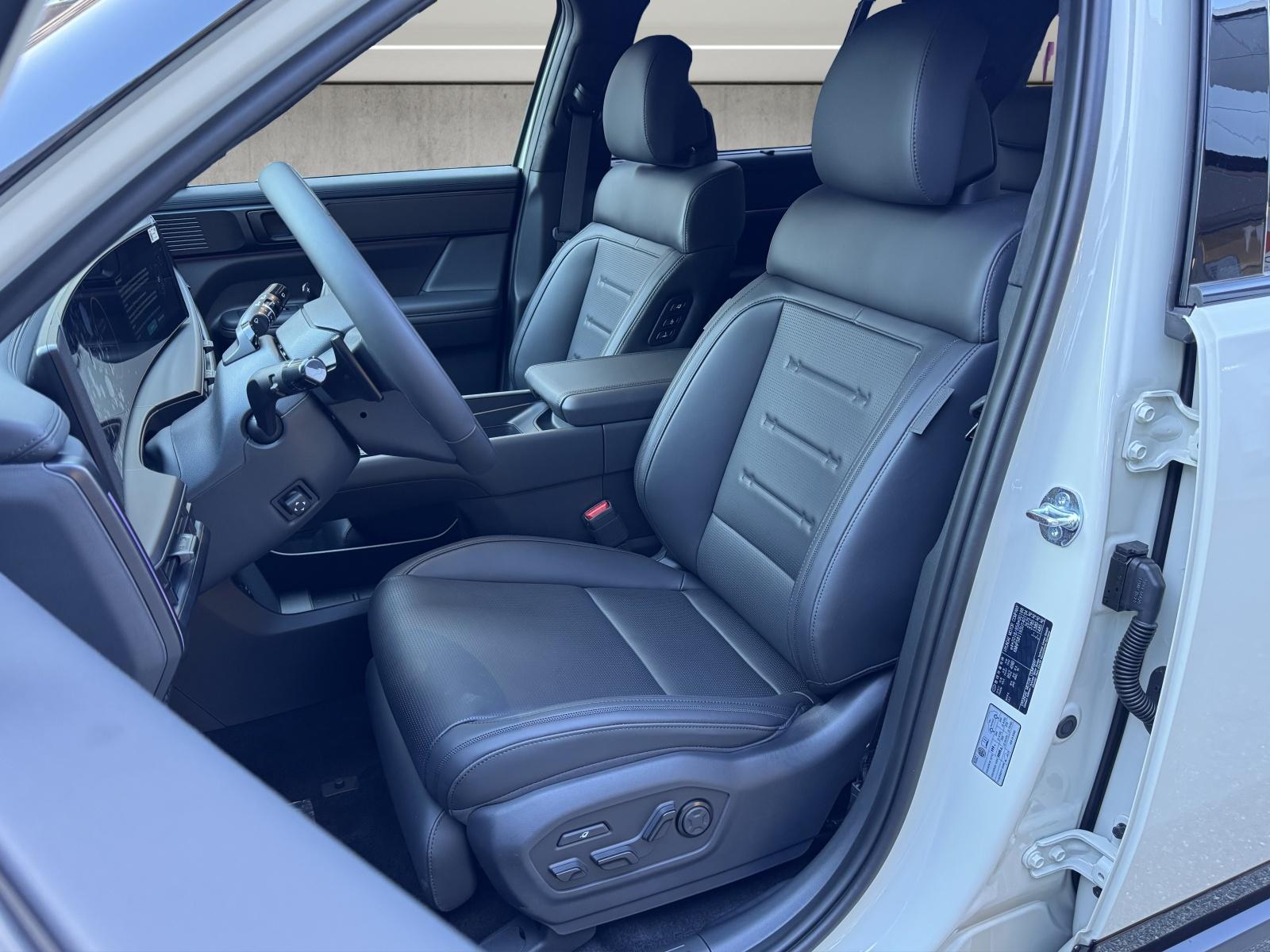 HYUNDAI Santa Fe 1.6 T-GDi HEV Calligraphy-image-8