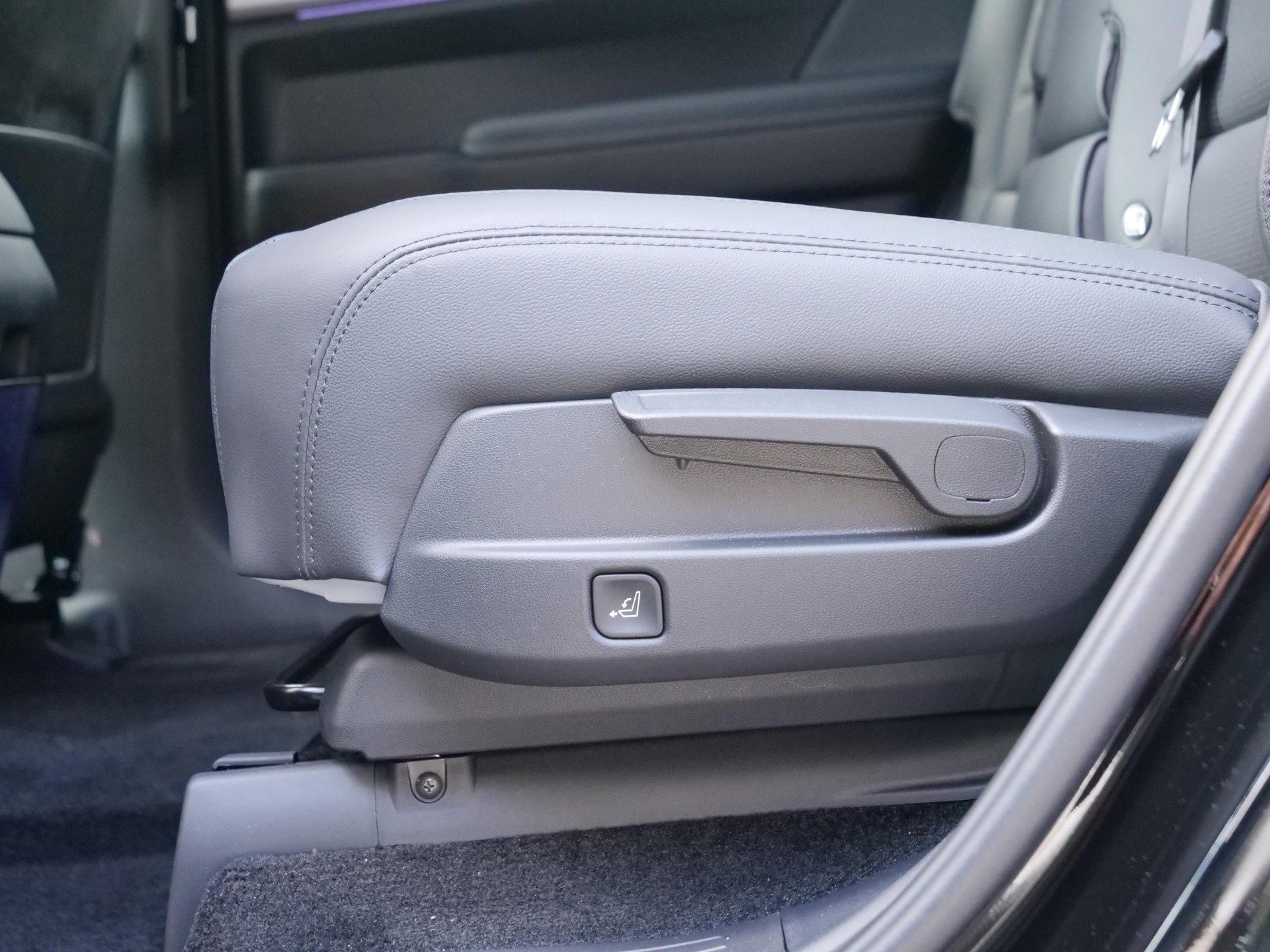 HYUNDAI Santa Fe 1.6 T-GDi HEV Calligraphy-image-18