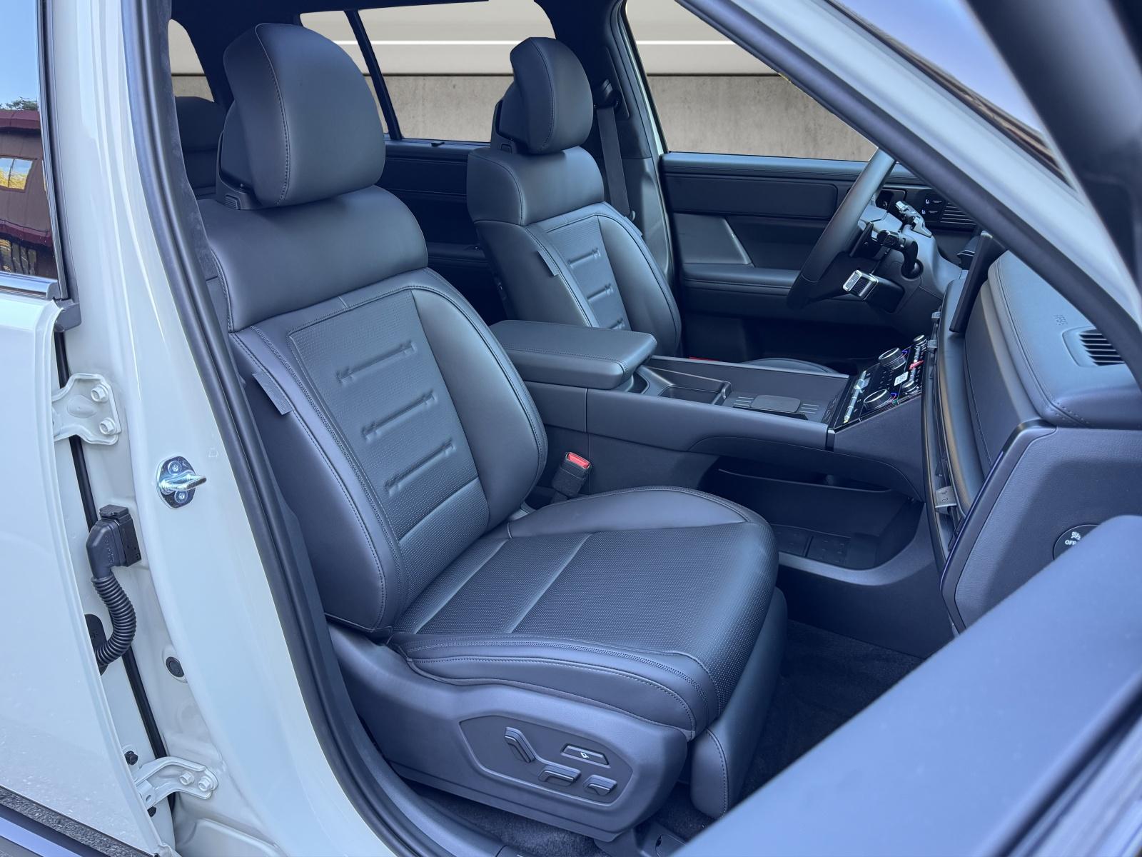 HYUNDAI Santa Fe 1.6 T-GDi HEV Calligraphy-image-11