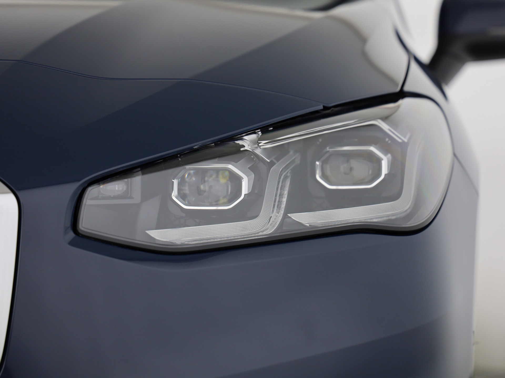 BMW 225e xDrive Act. Tourer-image-6