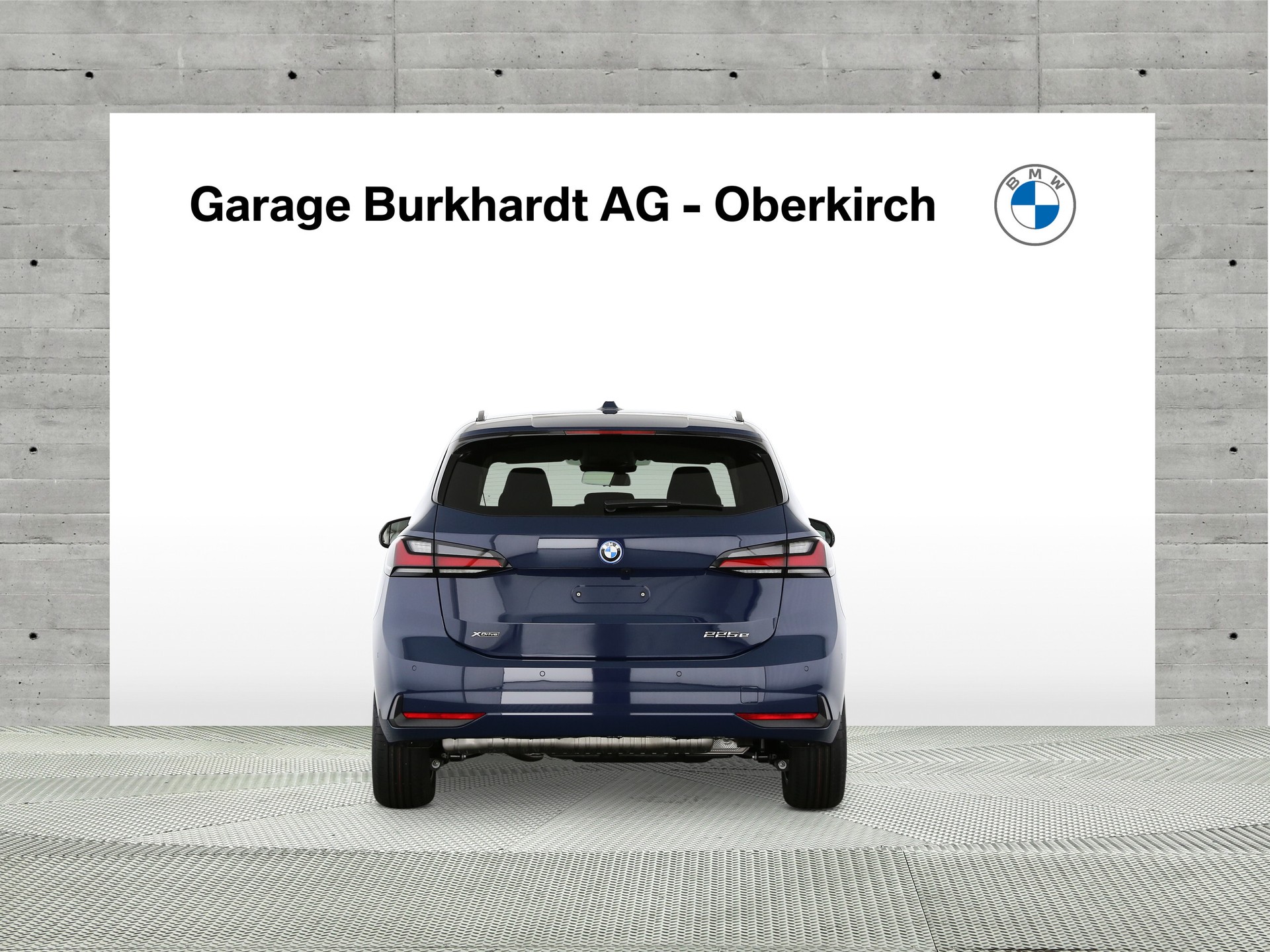 BMW 225e xDrive Act. Tourer-image-3